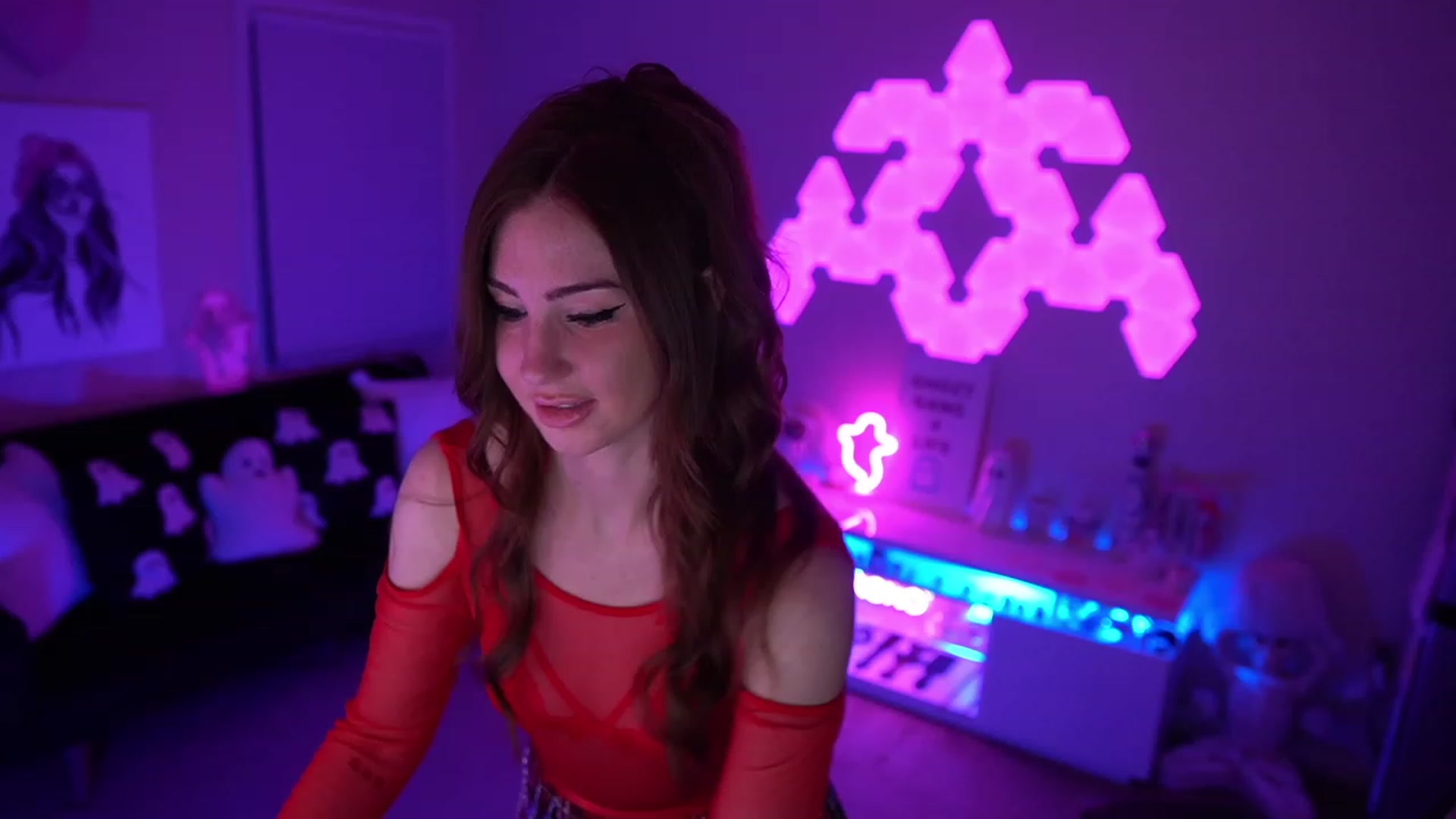 Gallery image thumbnail from ghoztgirl's myfreecams stream on, 08/13/2023, 08:25 image 2 of 20