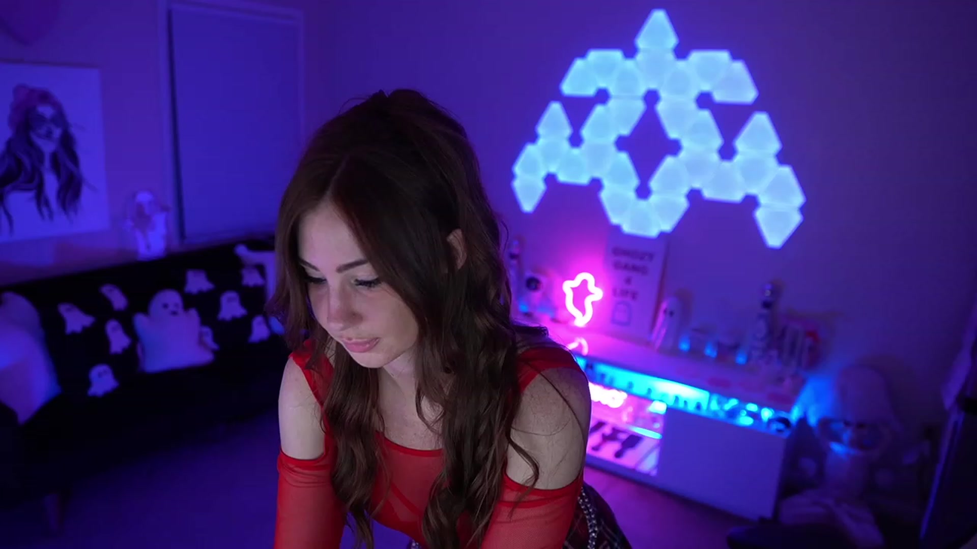 Gallery image thumbnail from ghoztgirl's myfreecams stream on, 08/13/2023, 08:25 image 7 of 20