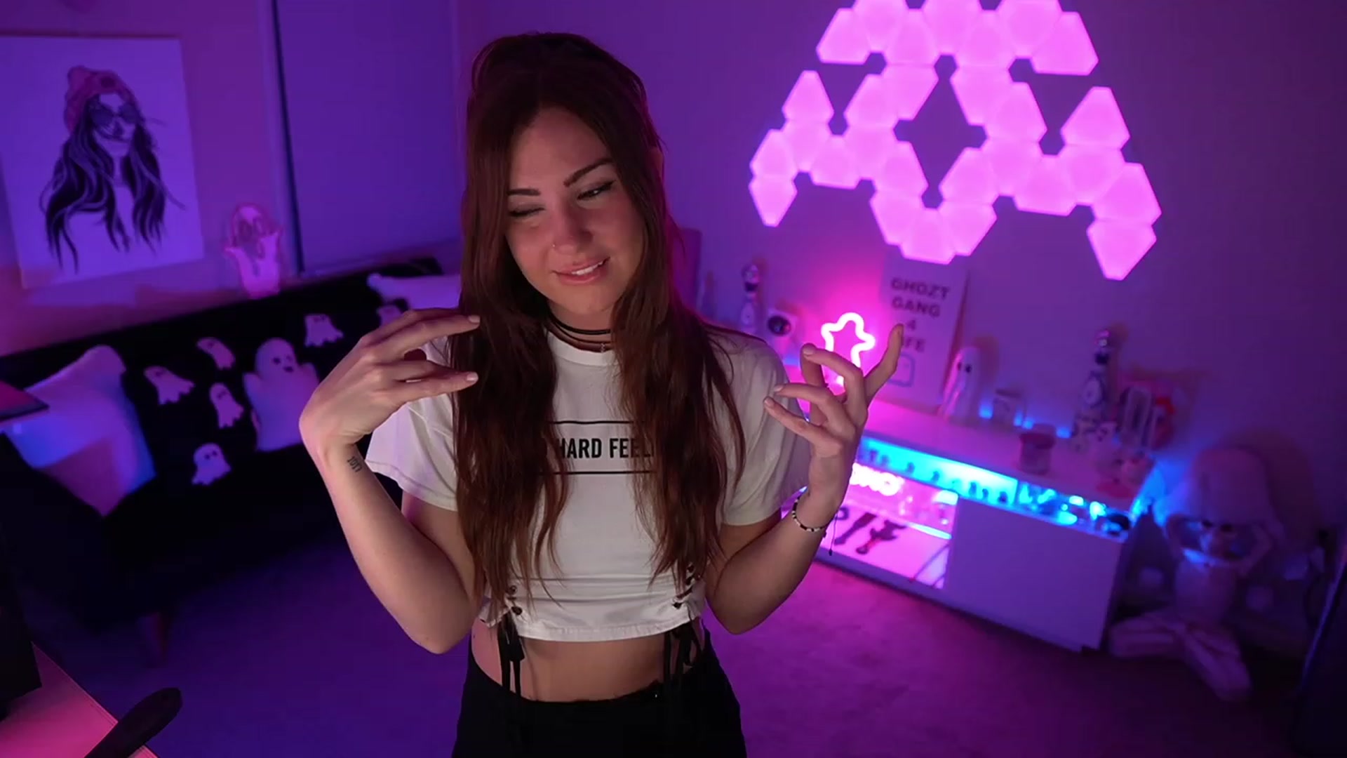 Gallery image thumbnail from ghoztgirl's myfreecams stream on, 08/19/2023, 08:06 image 4 of 20