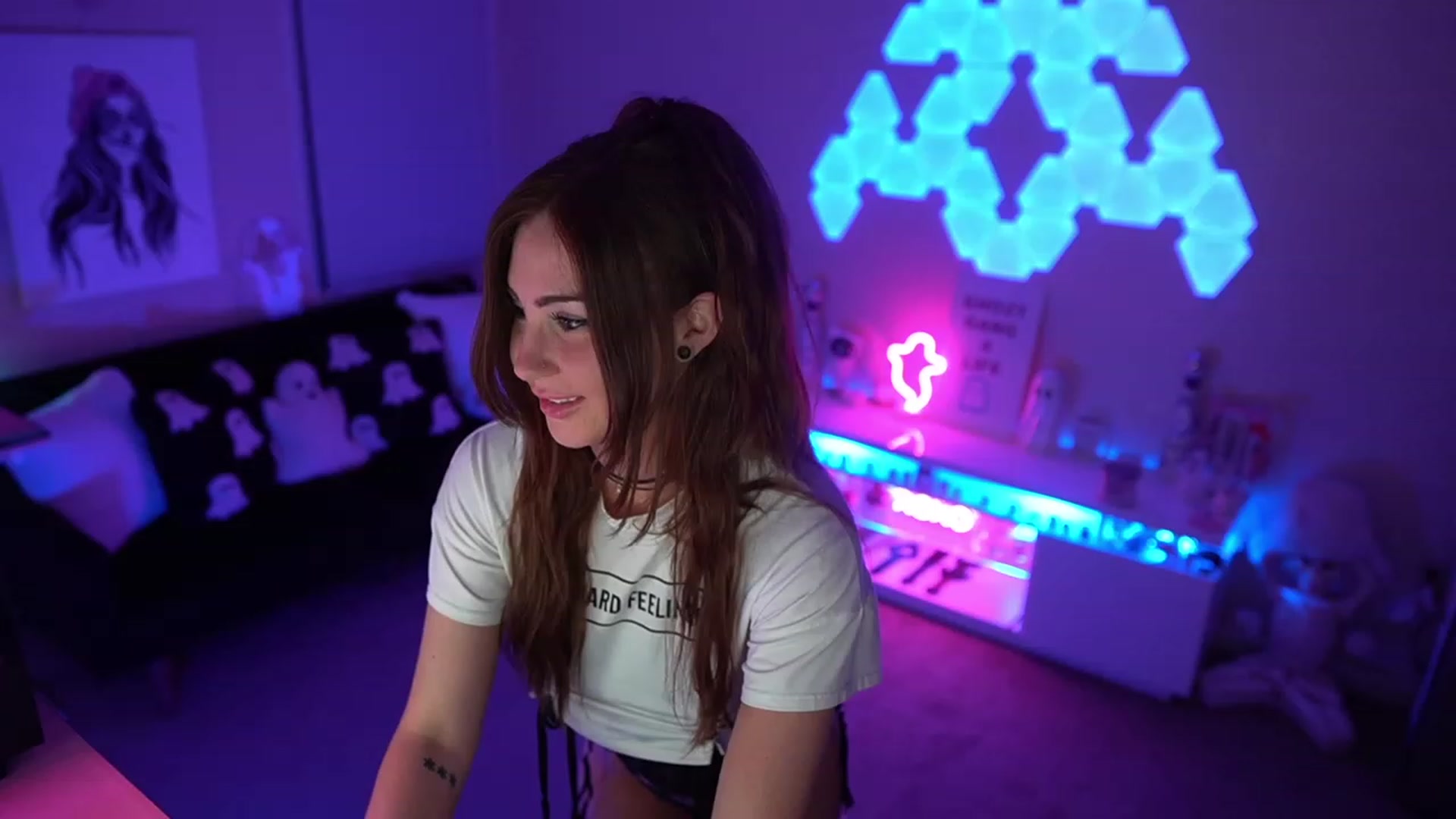 Gallery image thumbnail from ghoztgirl's myfreecams stream on, 08/19/2023, 08:06 image 16 of 20