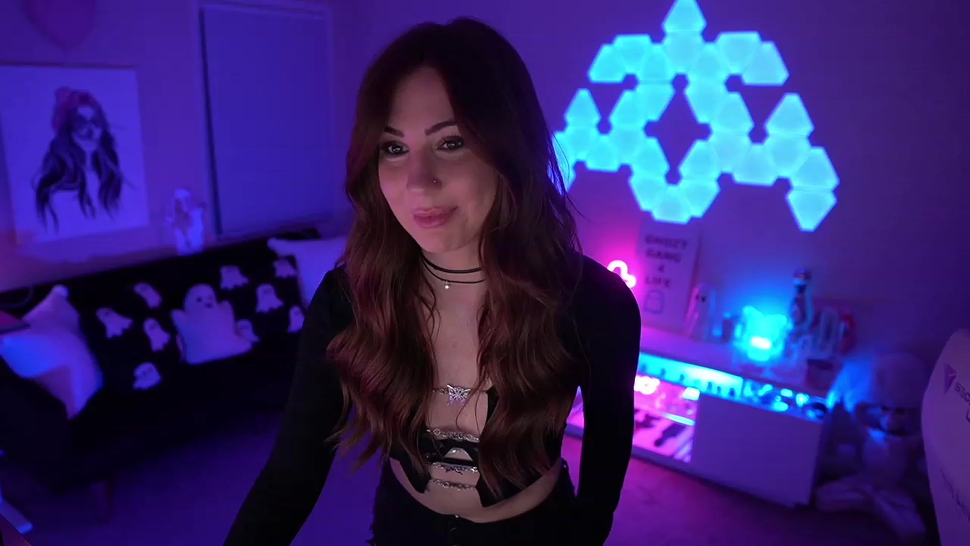 Gallery image thumbnail from ghoztgirl's myfreecams stream on, 08/27/2023, 07:51 image 3 of 20