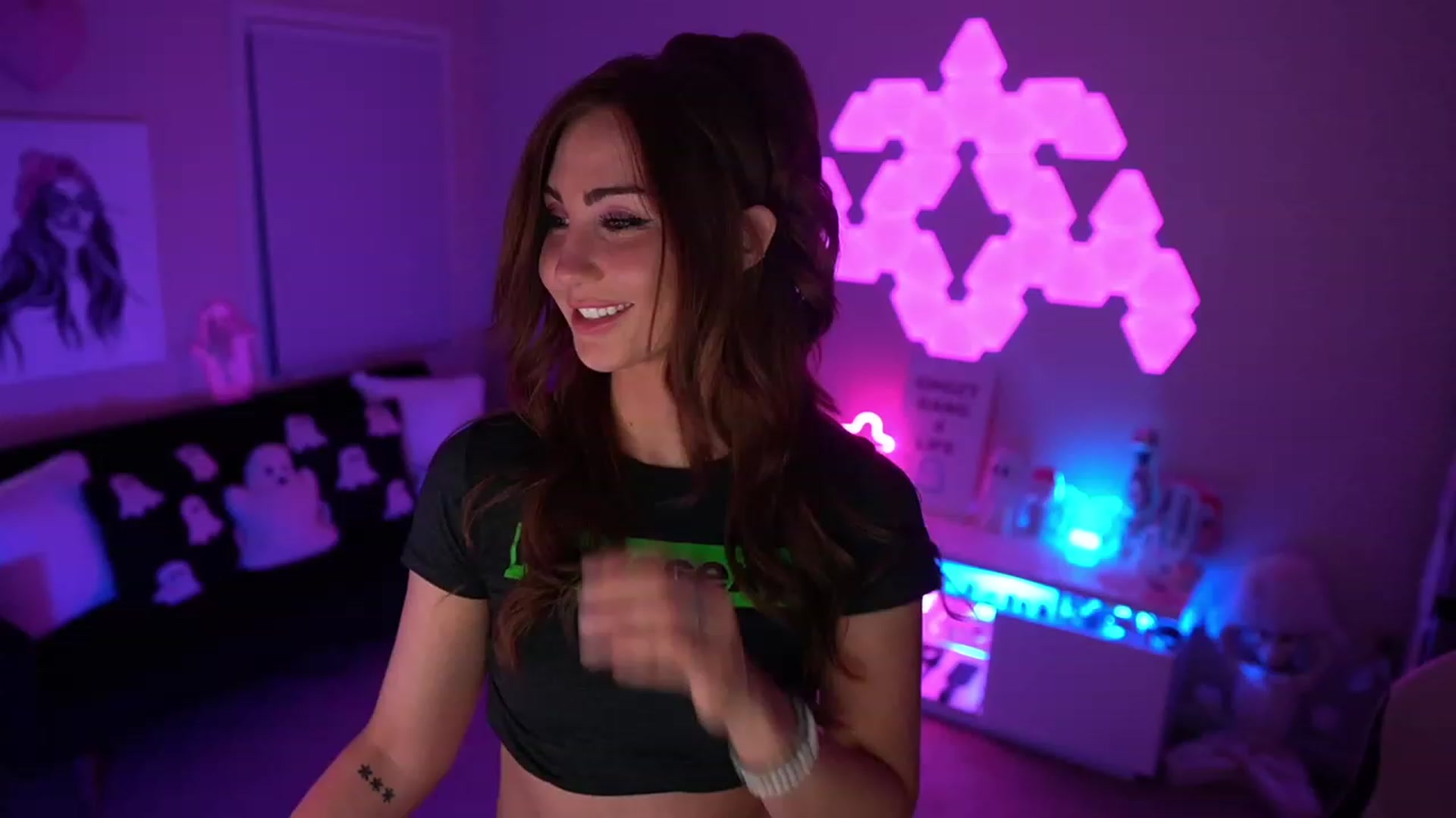 Gallery image thumbnail from ghoztgirl's myfreecams stream on, 09/16/2023, 10:06 image 13 of 20