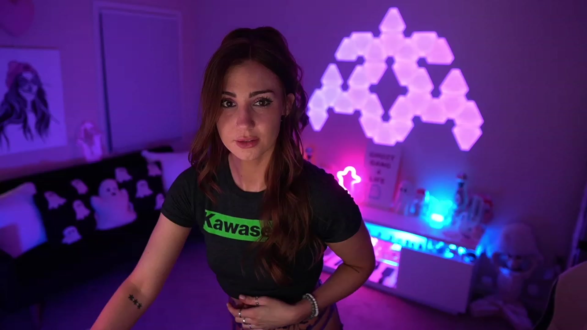 Gallery image thumbnail from ghoztgirl's myfreecams stream on, 09/16/2023, 10:06 image 18 of 20