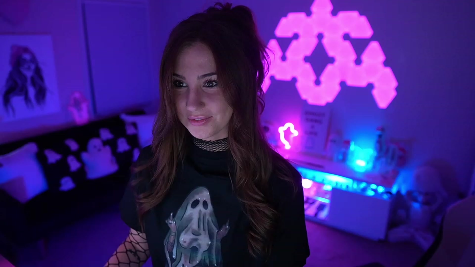 Gallery image thumbnail from ghoztgirl's myfreecams stream on, 09/23/2023, 08:08 image 1 of 20