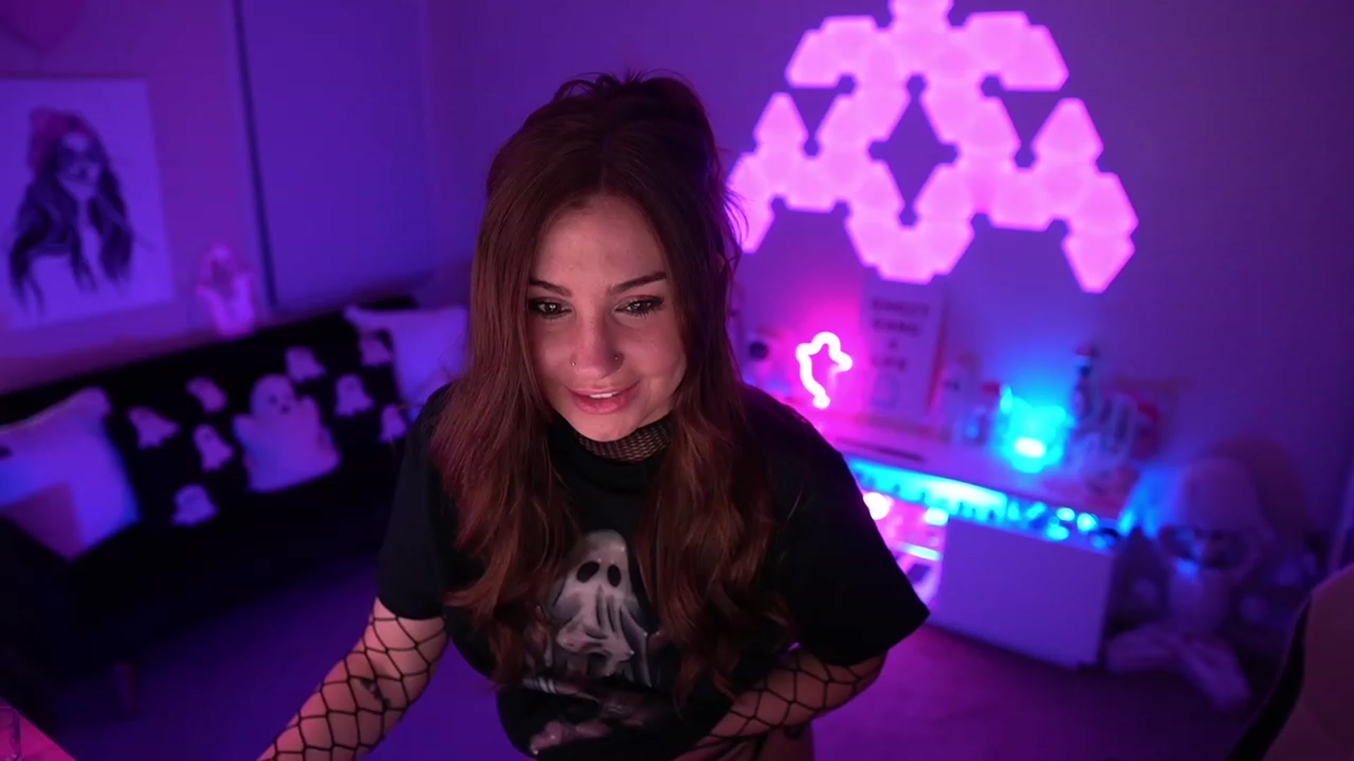 Gallery image thumbnail from ghoztgirl's myfreecams stream on, 09/23/2023, 08:08 image 17 of 20