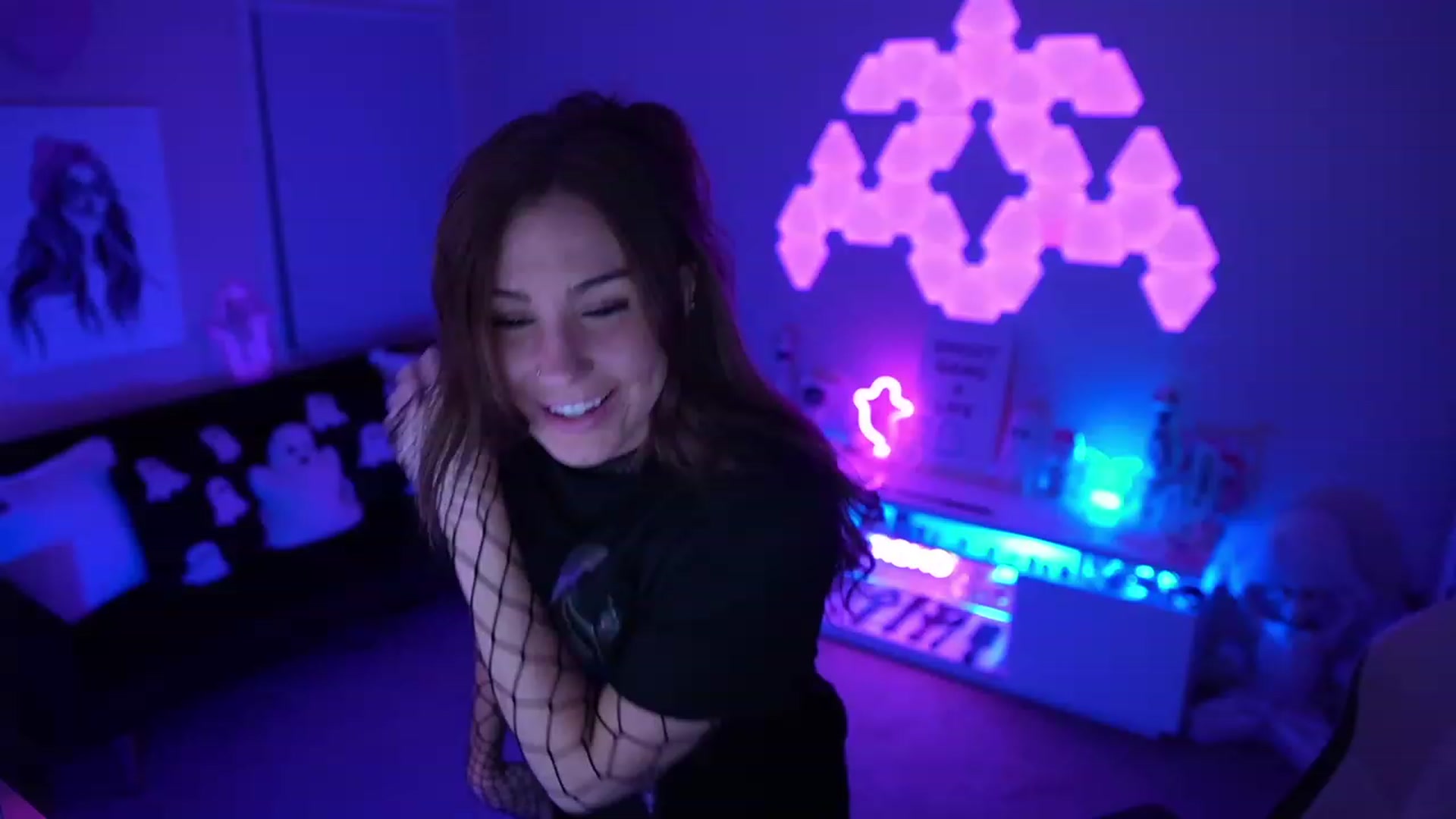 Gallery image thumbnail from ghoztgirl's myfreecams stream on, 09/23/2023, 08:08 image 11 of 20