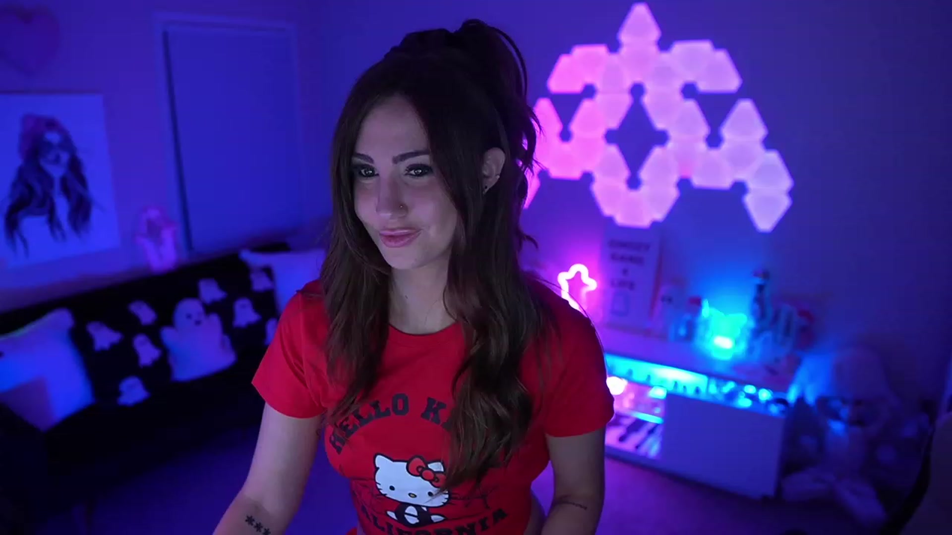 Gallery image thumbnail from ghoztgirl's myfreecams stream on, 09/24/2023, 08:07 image 2 of 20