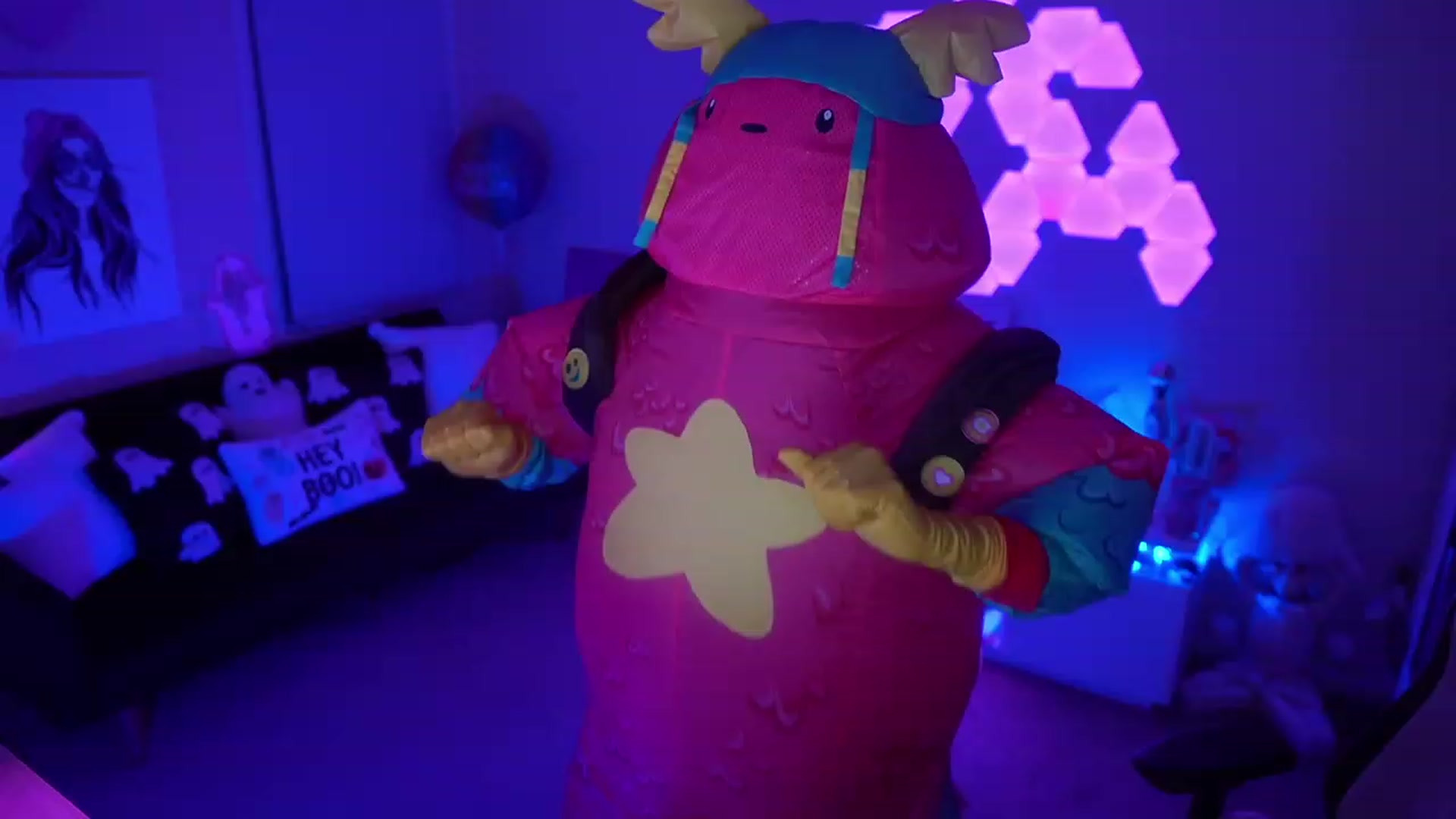 Gallery image thumbnail from ghoztgirl's myfreecams stream on, 10/14/2023, 07:36 image 9 of 20