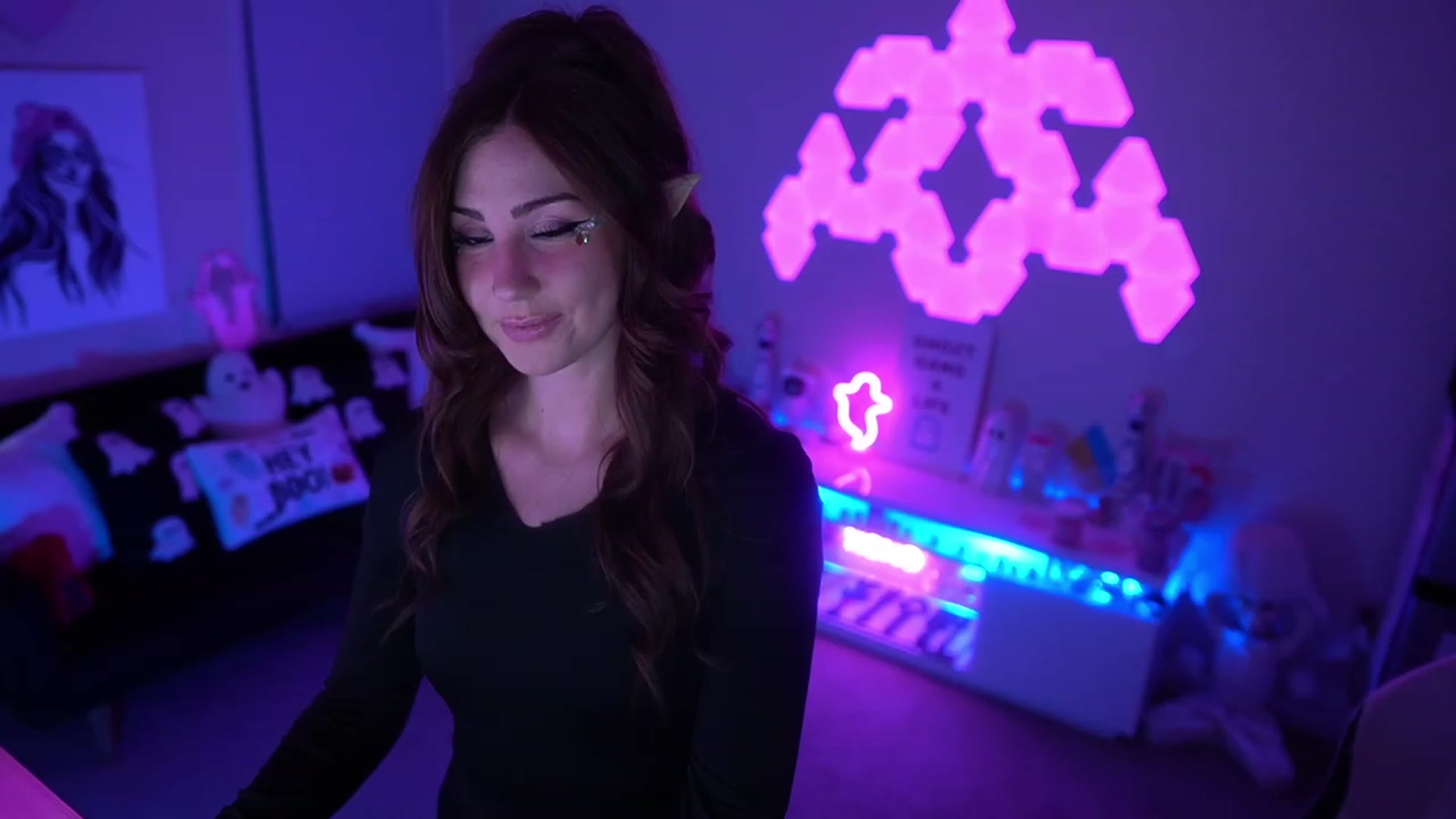 Gallery image thumbnail from ghoztgirl's myfreecams stream on, 10/21/2023, 07:32 image 1 of 20
