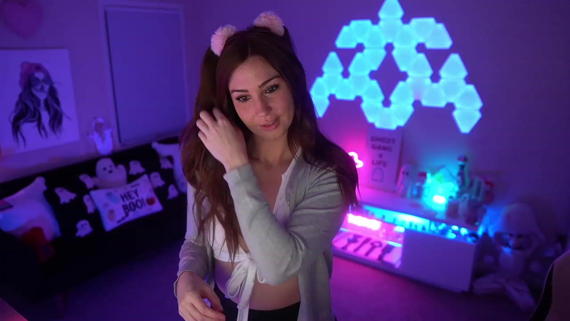 Gallery image thumbnail from ghoztgirl's myfreecams stream on, 10/28/2023, 08:29 image 18 of 20