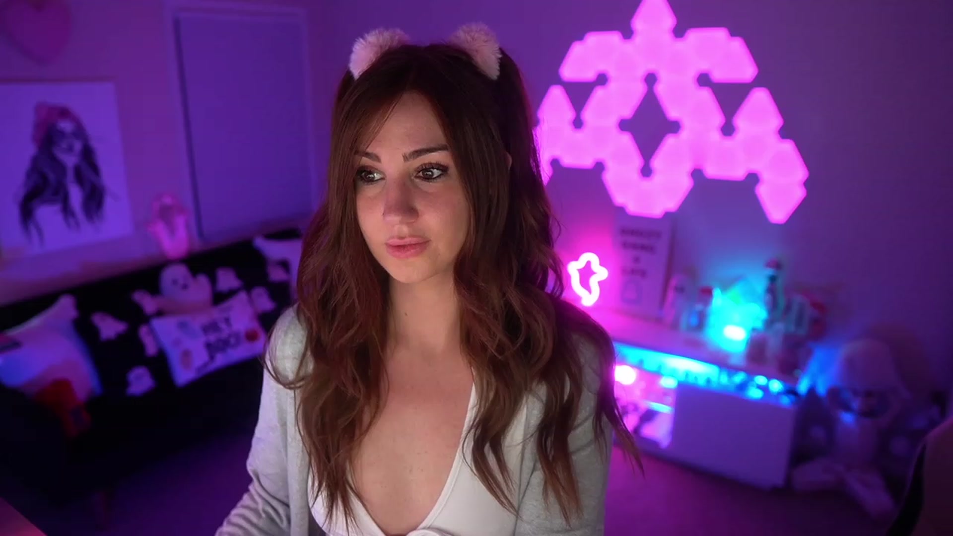 Gallery image thumbnail from ghoztgirl's myfreecams stream on, 10/28/2023, 08:29 image 14 of 20
