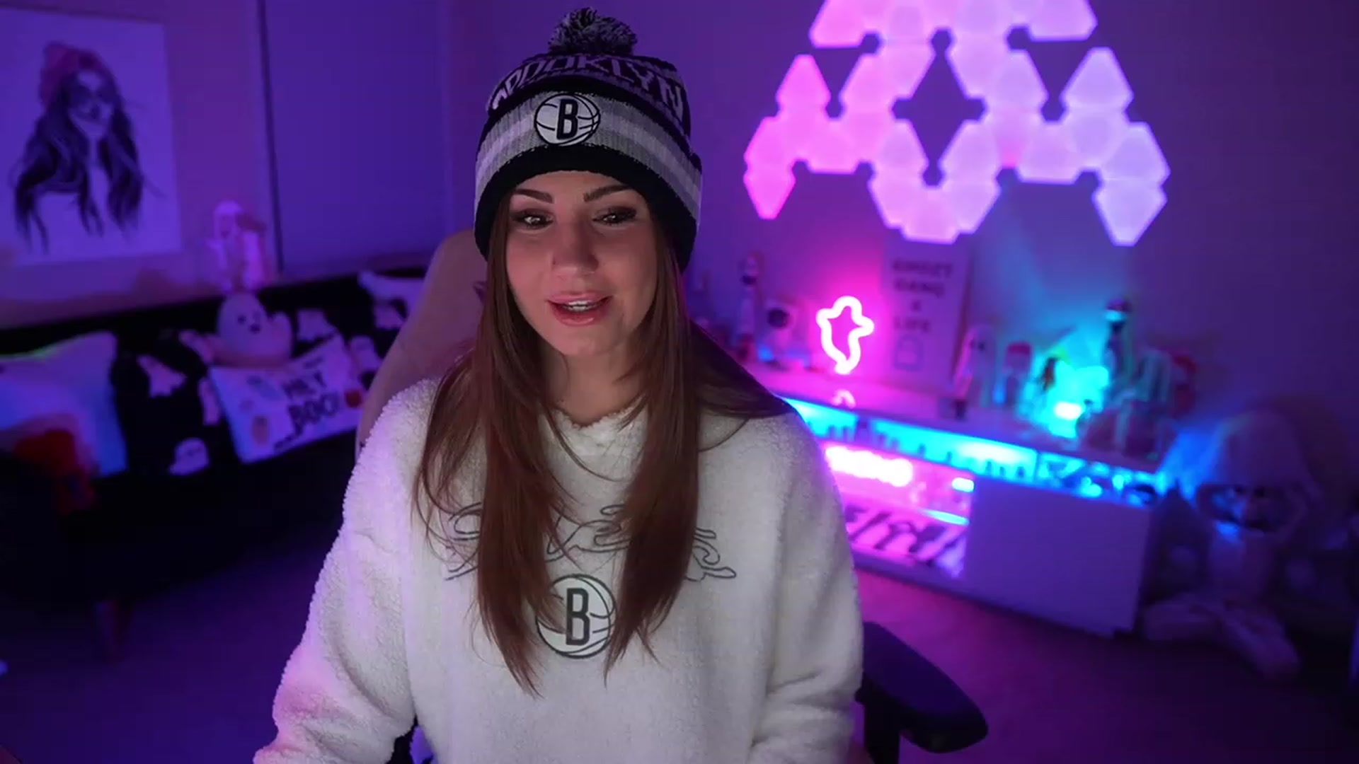Gallery image thumbnail from ghoztgirl's myfreecams stream on, 11/10/2023, 08:45 image 12 of 20
