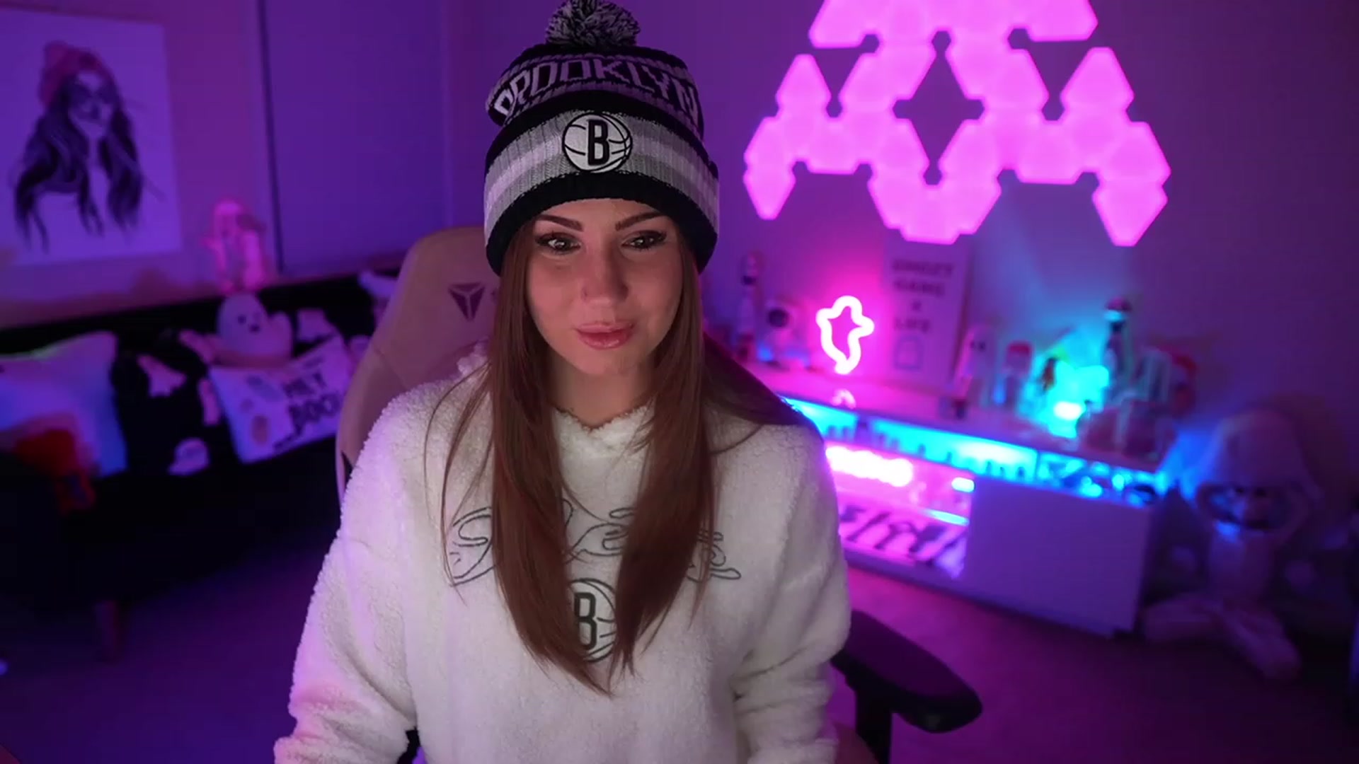 Gallery image thumbnail from ghoztgirl's myfreecams stream on, 11/10/2023, 08:45 image 14 of 20