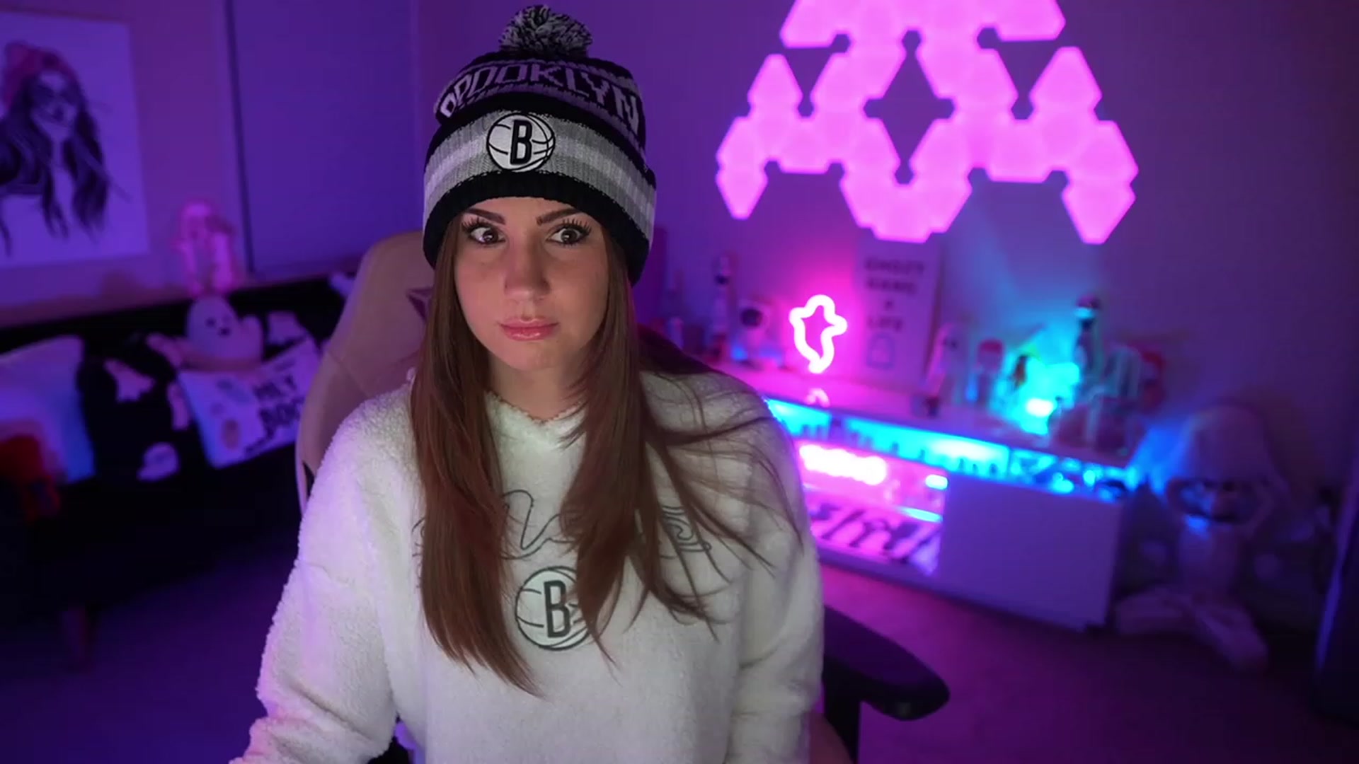 Gallery image thumbnail from ghoztgirl's myfreecams stream on, 11/10/2023, 08:45 image 4 of 20