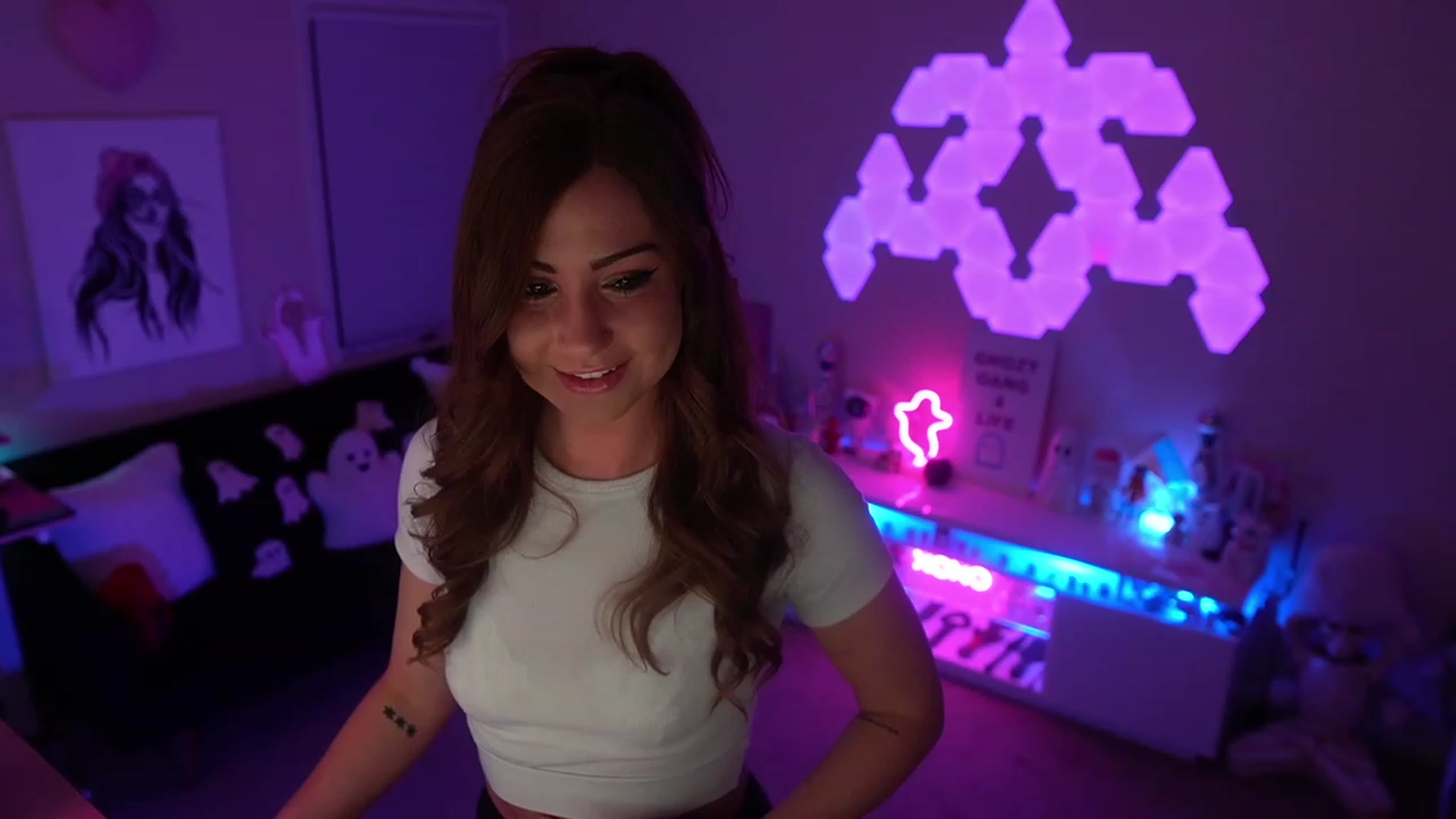 Gallery image thumbnail from ghoztgirl's myfreecams stream on, 02/03/2024, 08:34 image 1 of 20
