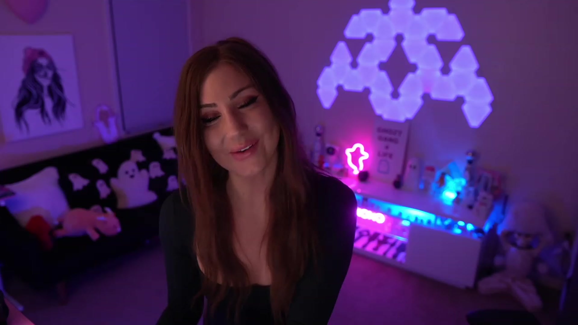 Gallery image thumbnail from ghoztgirl's myfreecams stream on, 02/17/2024, 08:34 image 18 of 20