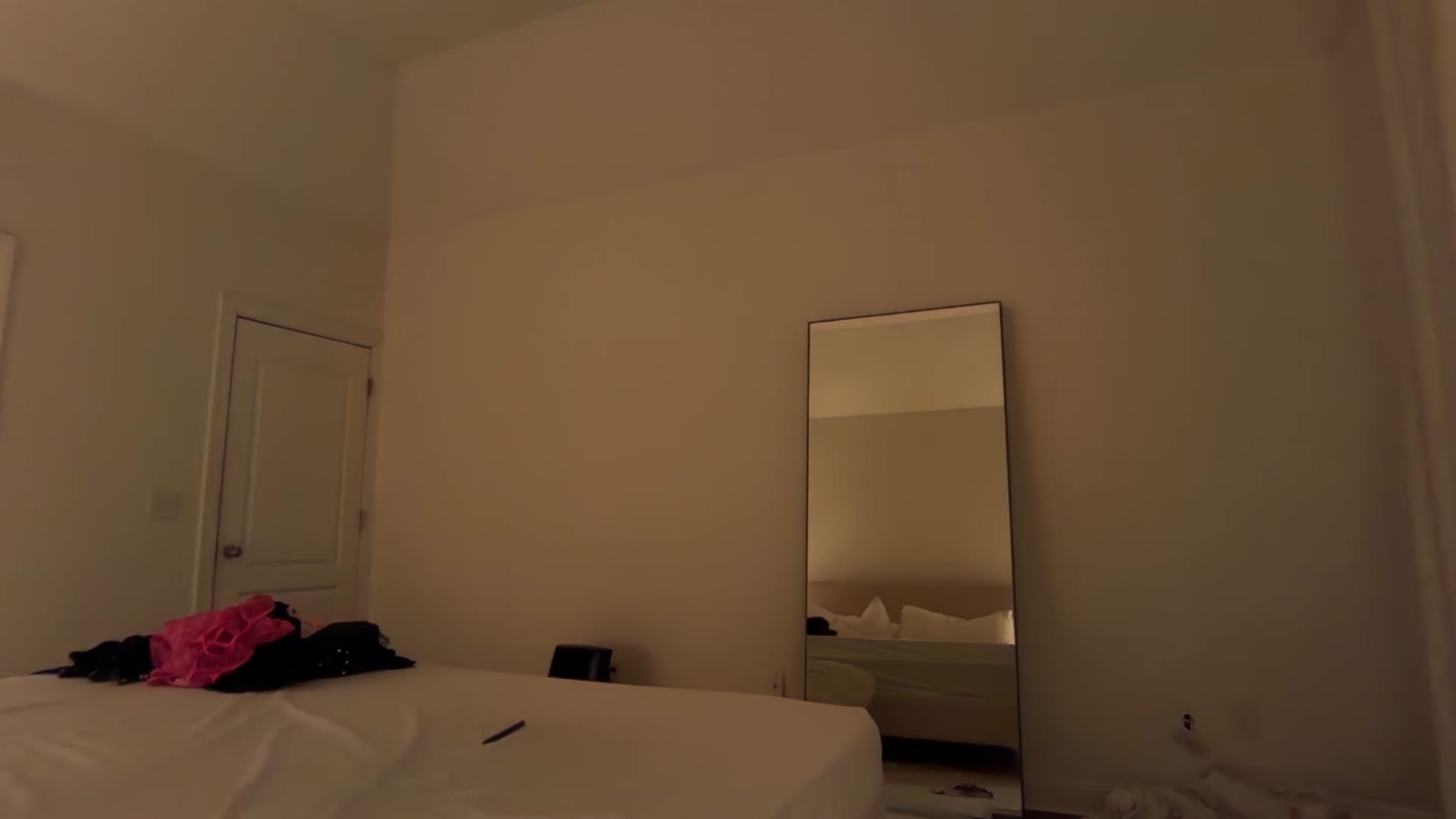 Gallery image thumbnail from giavela's myfreecams stream on, 02/02/2026, 24:37 image 20 of 20