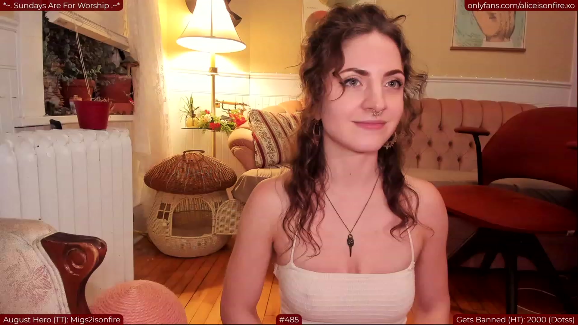 Gallery image thumbnail from girl_dinner's myfreecams stream on, 08/14/2023, 07:25 image 5 of 20