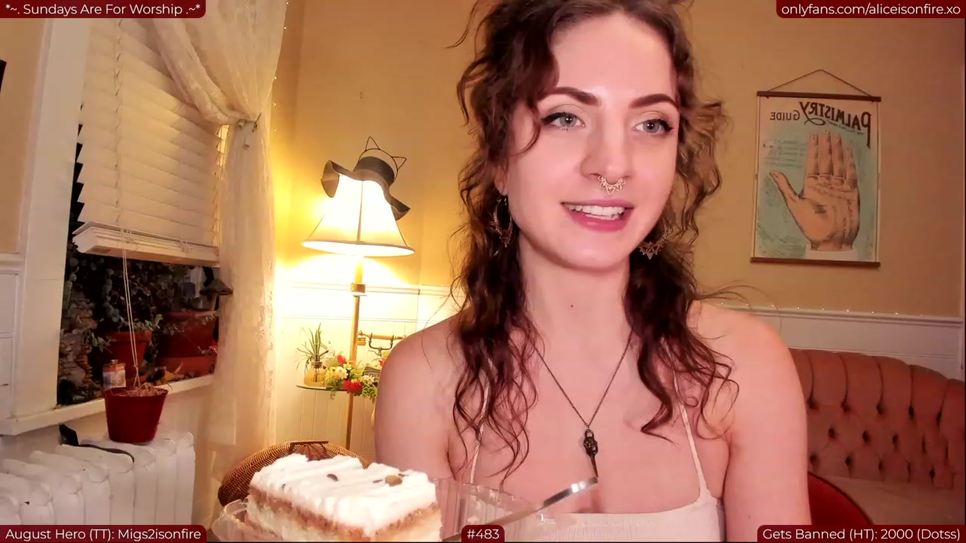 Gallery image thumbnail from girl_dinner's myfreecams stream on, 08/14/2023, 07:25 image 14 of 20