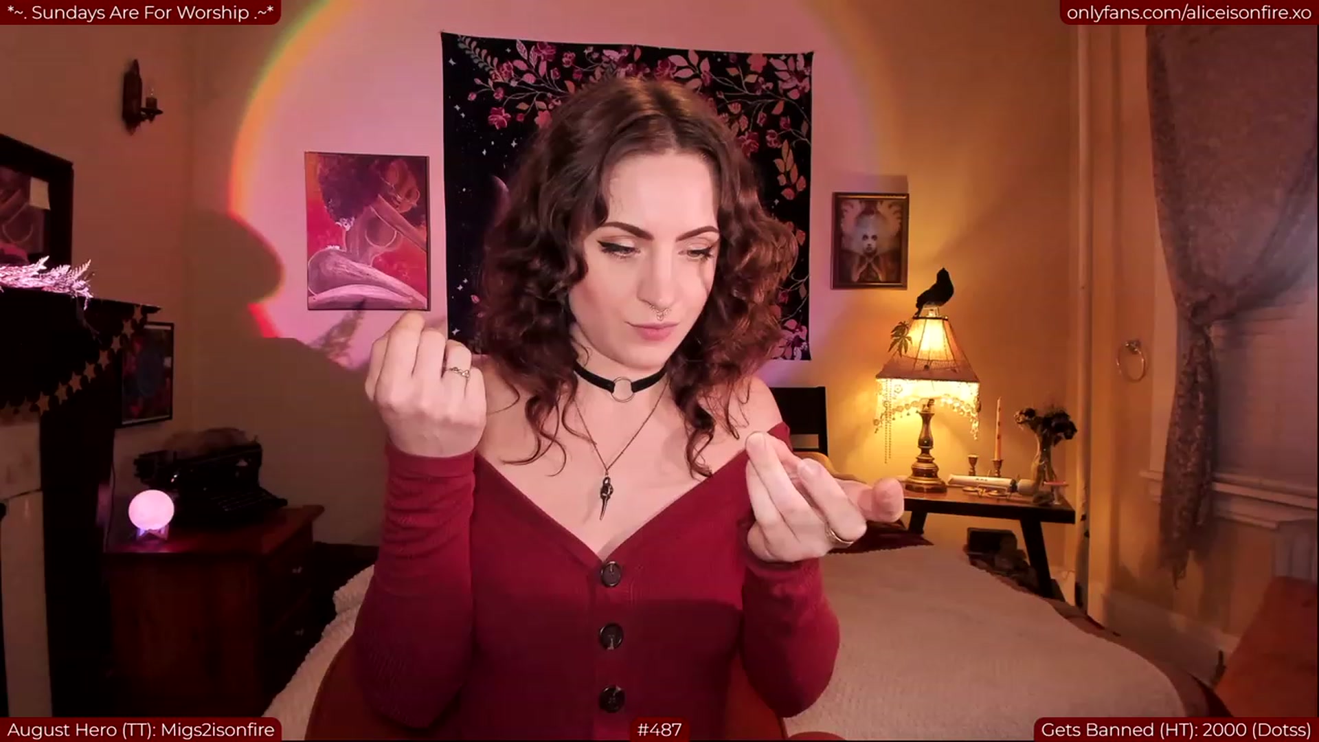 Gallery image thumbnail from girl_dinner's myfreecams stream on, 08/16/2023, 03:52 image 6 of 20