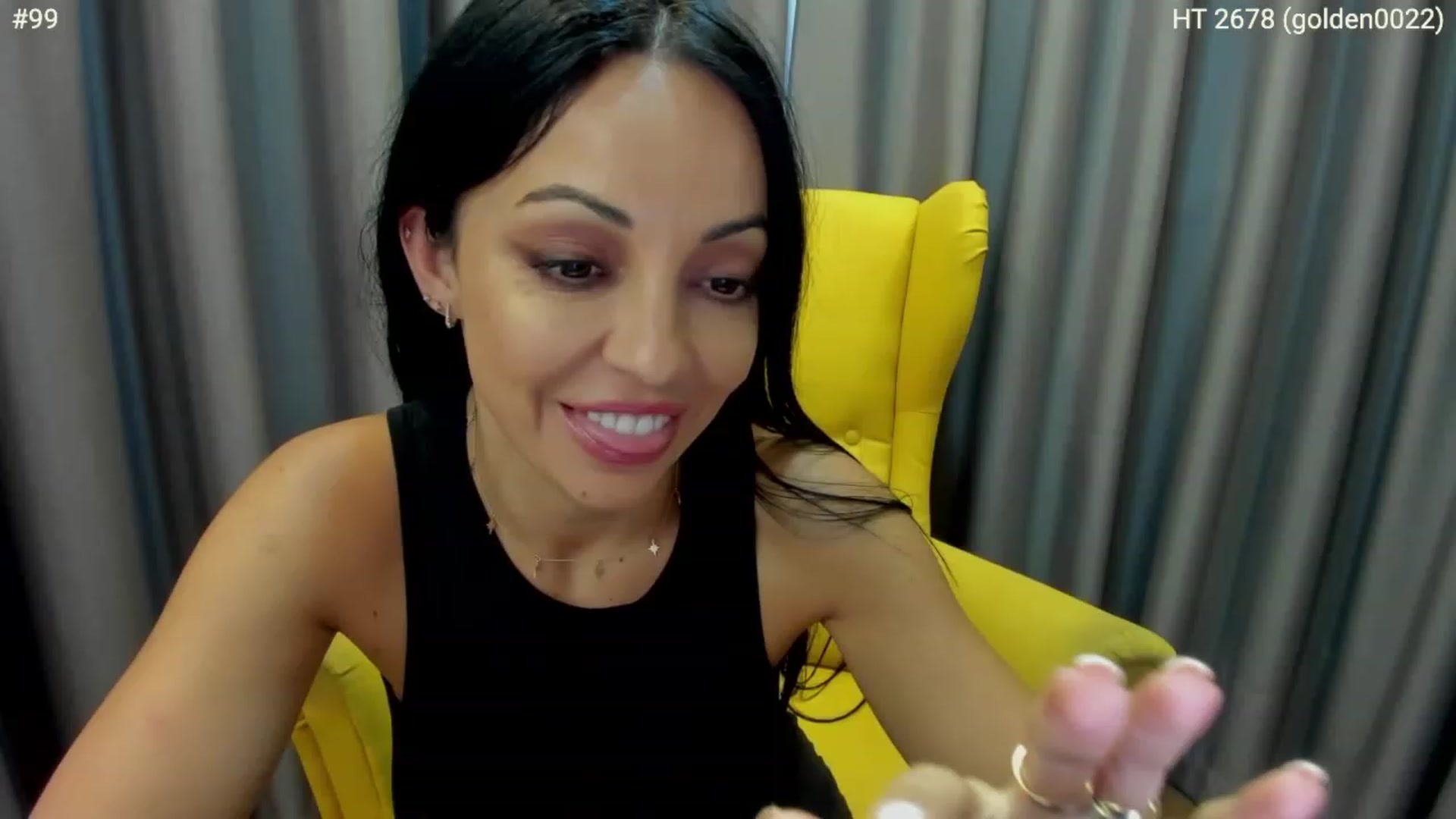 Gallery image thumbnail from girlboss's myfreecams stream on, 11/21/2022, 08:11 image 19 of 20