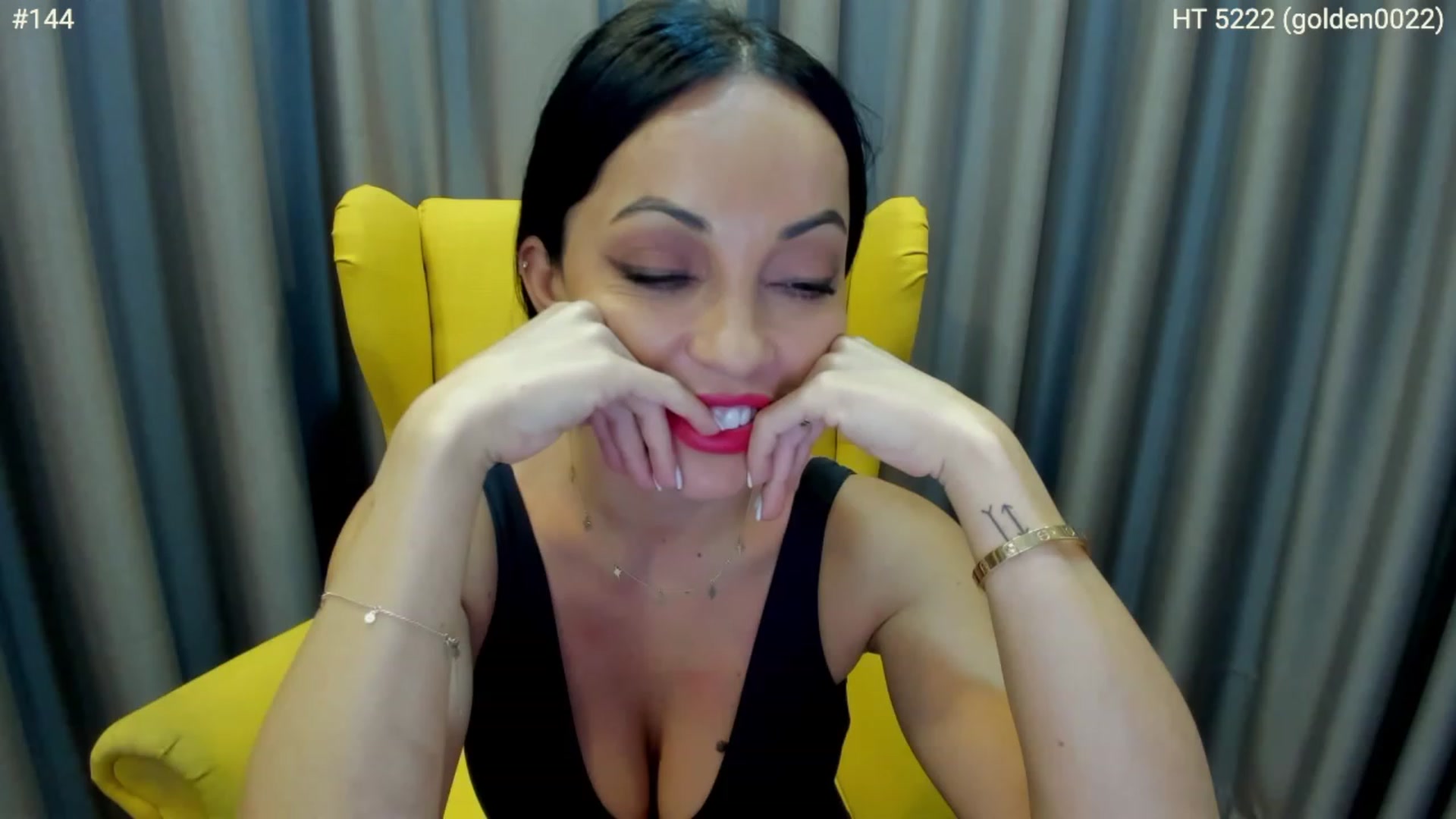 Gallery image thumbnail from girlboss's myfreecams stream on, 12/05/2022, 08:06 image 1 of 20