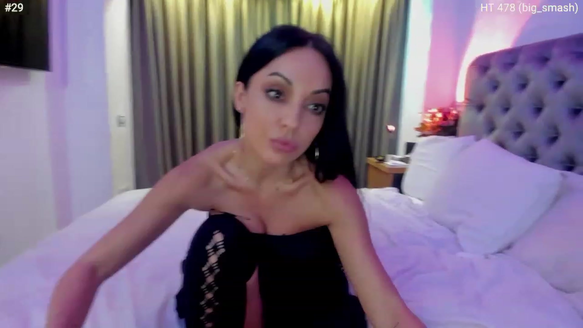 Gallery image thumbnail from girlboss's myfreecams stream on, 12/15/2022, 17:48 image 6 of 20