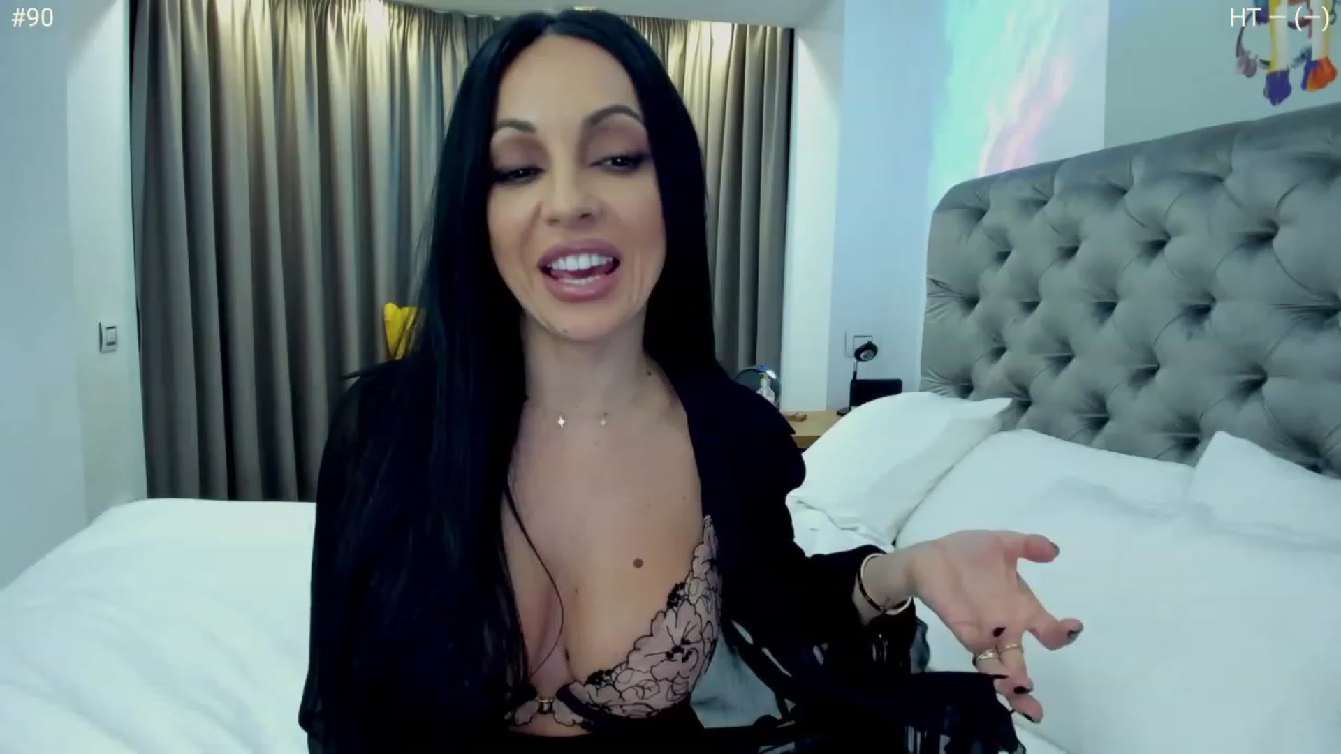Gallery image thumbnail from girlboss's myfreecams stream on, 01/18/2023, 17:23 image 1 of 20