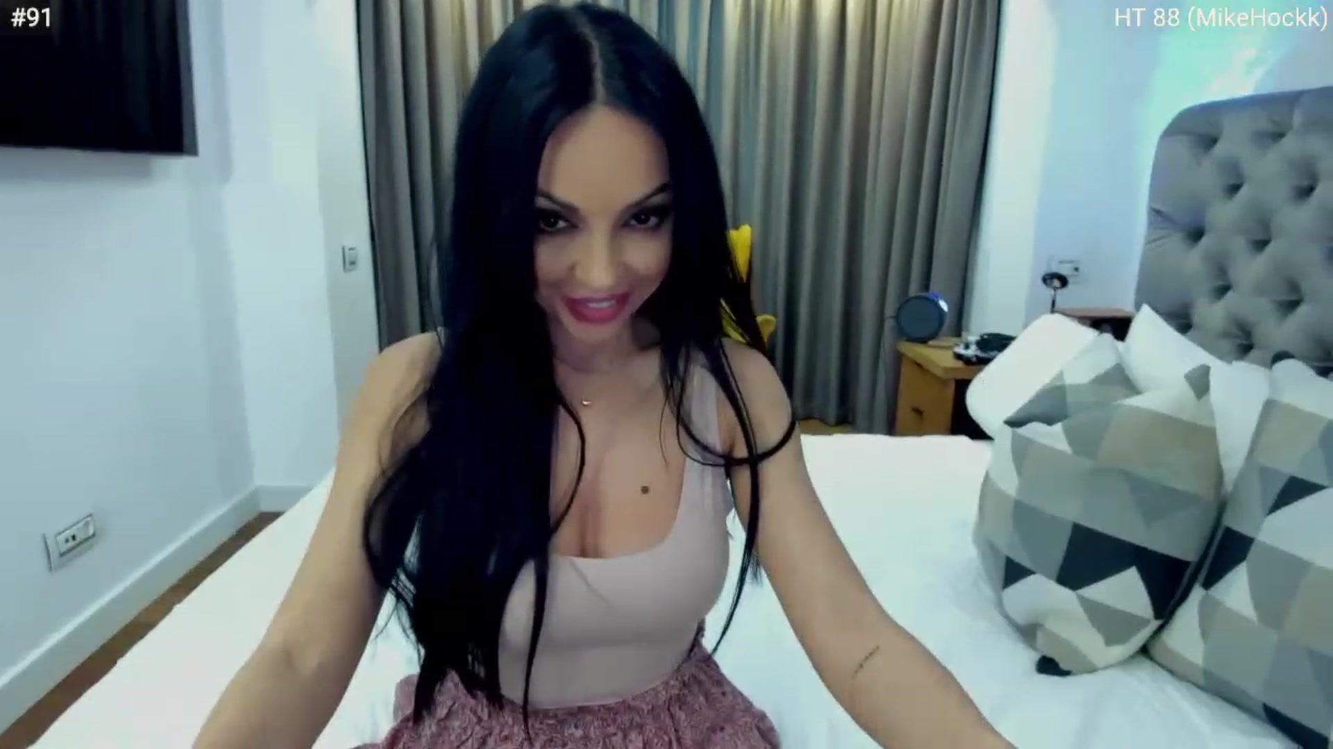 Gallery image thumbnail from girlboss's myfreecams stream on, 02/27/2023, 18:14 image 7 of 20