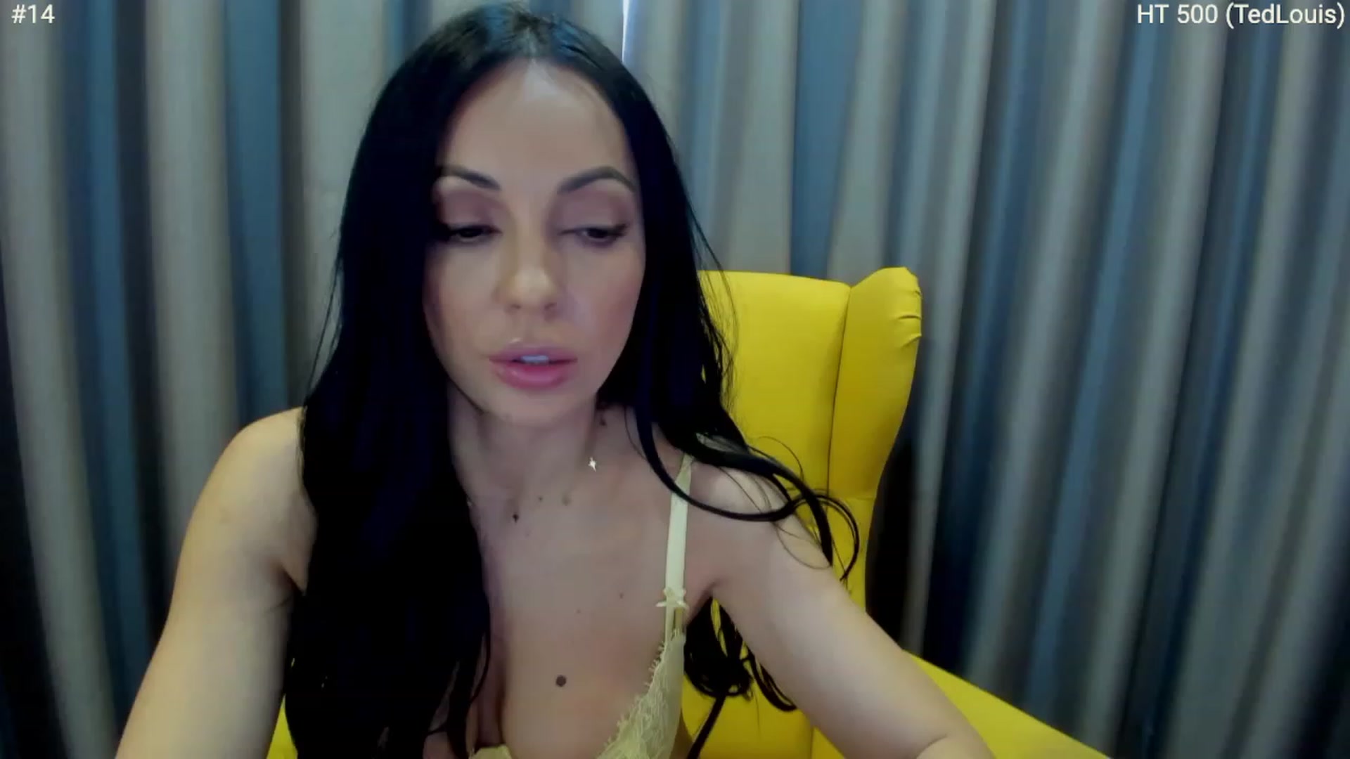 Gallery image thumbnail from girlboss's myfreecams stream on, 03/29/2023, 06:44 image 12 of 20