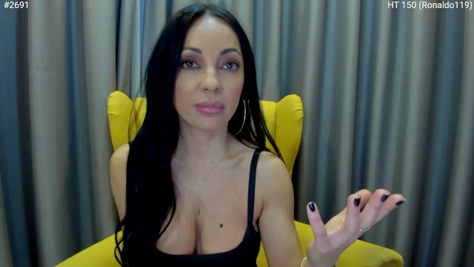 Gallery image thumbnail from girlboss's myfreecams stream on, 04/05/2023, 07:04 image 7 of 20
