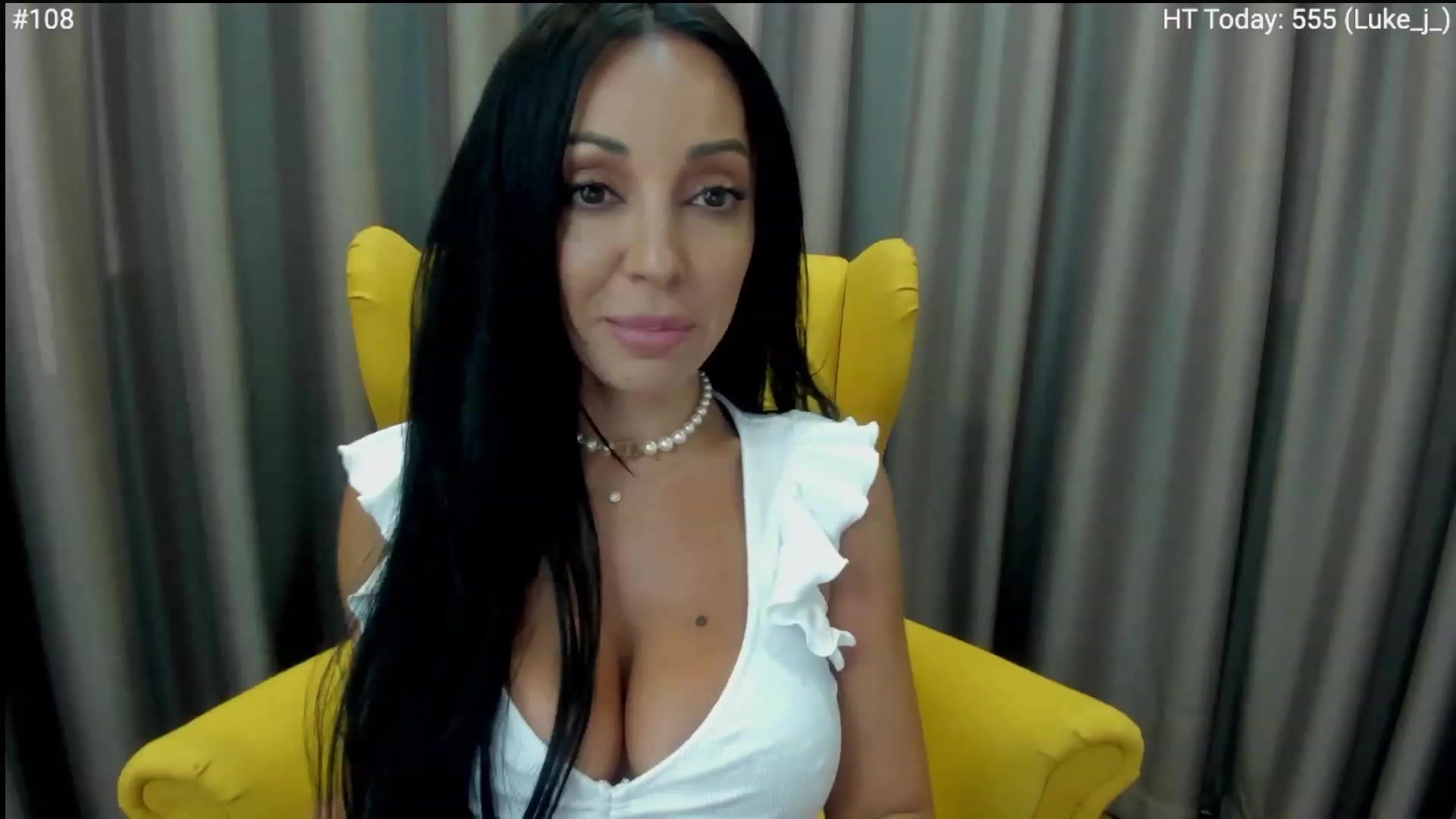 Gallery image thumbnail from girlboss's myfreecams stream on, 06/21/2023, 06:51 image 9 of 20