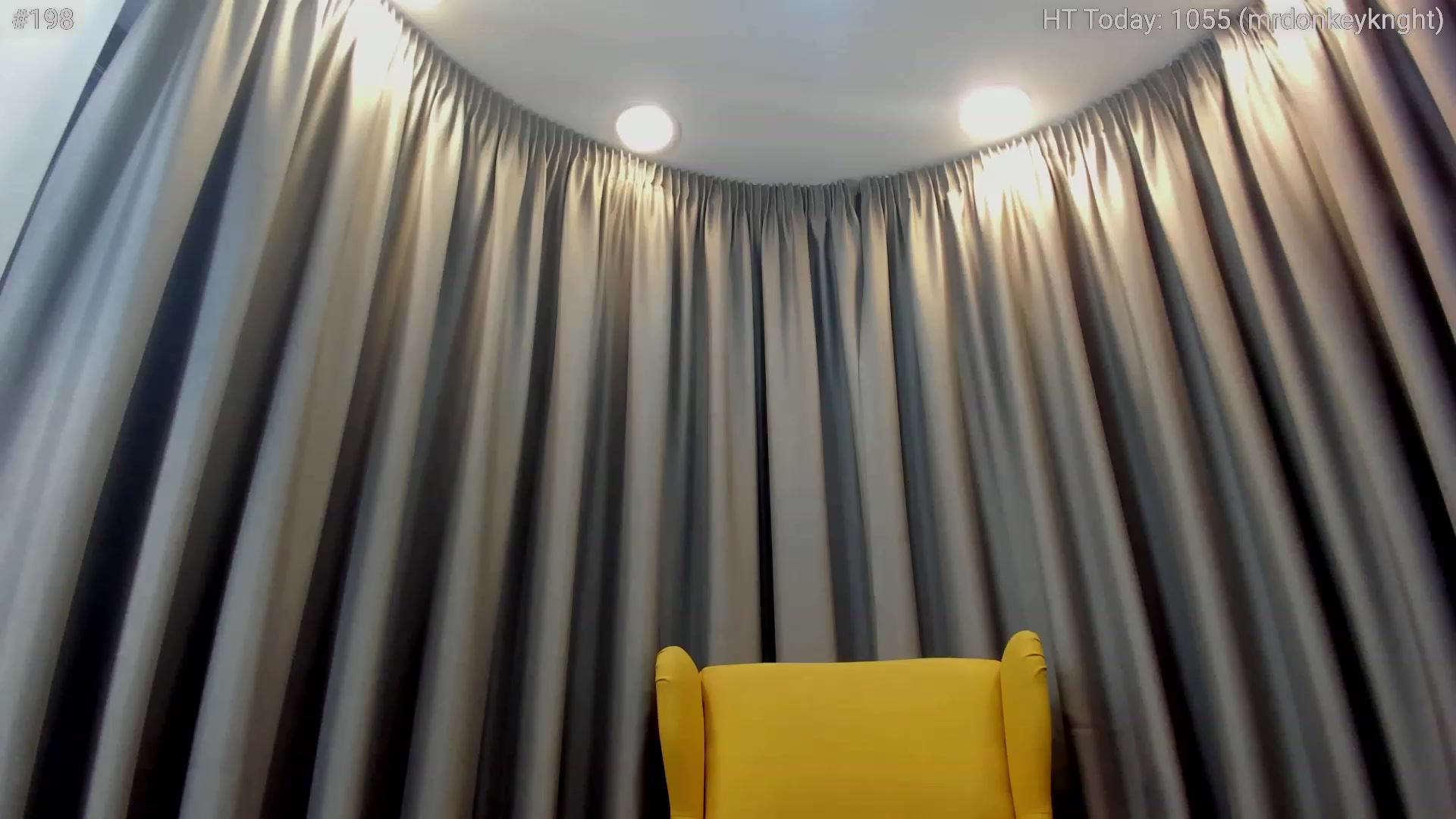 Gallery image thumbnail from girlboss's myfreecams stream on, 12/18/2023, 07:35 image 17 of 20