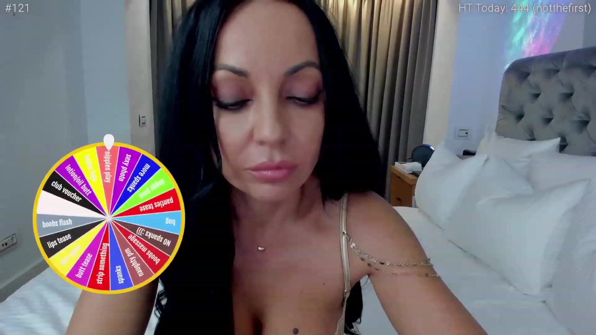 Gallery image thumbnail from girlboss's myfreecams stream on, 12/29/2023, 19:02 image 4 of 20