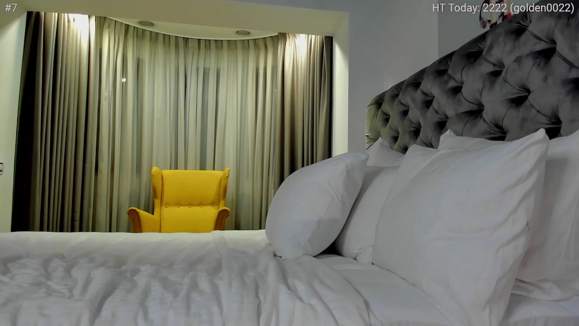 Gallery image thumbnail from girlboss's myfreecams stream on, 04/01/2024, 21:04 image 18 of 20