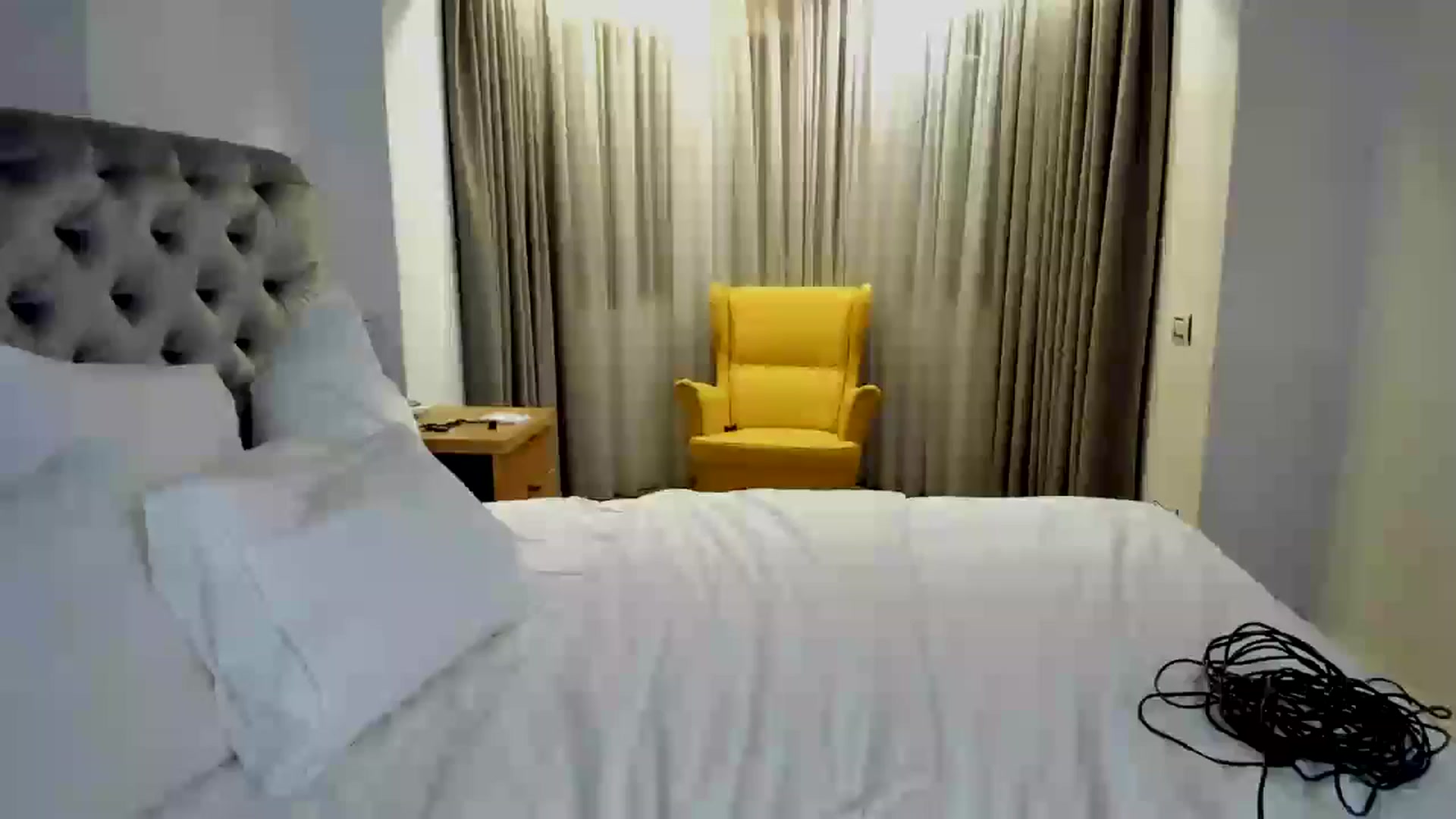Gallery image thumbnail from girlboss's myfreecams stream on, 04/17/2024, 18:21 image 12 of 20