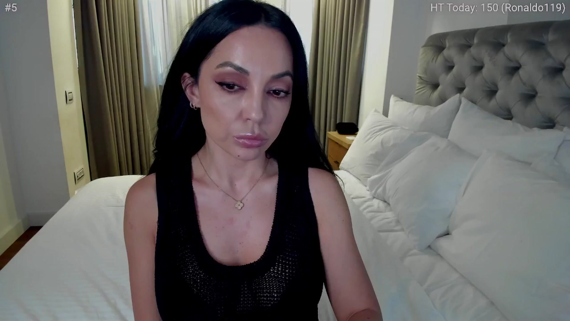Gallery image thumbnail from girlboss's myfreecams stream on, 04/23/2024, 06:41 image 1 of 20