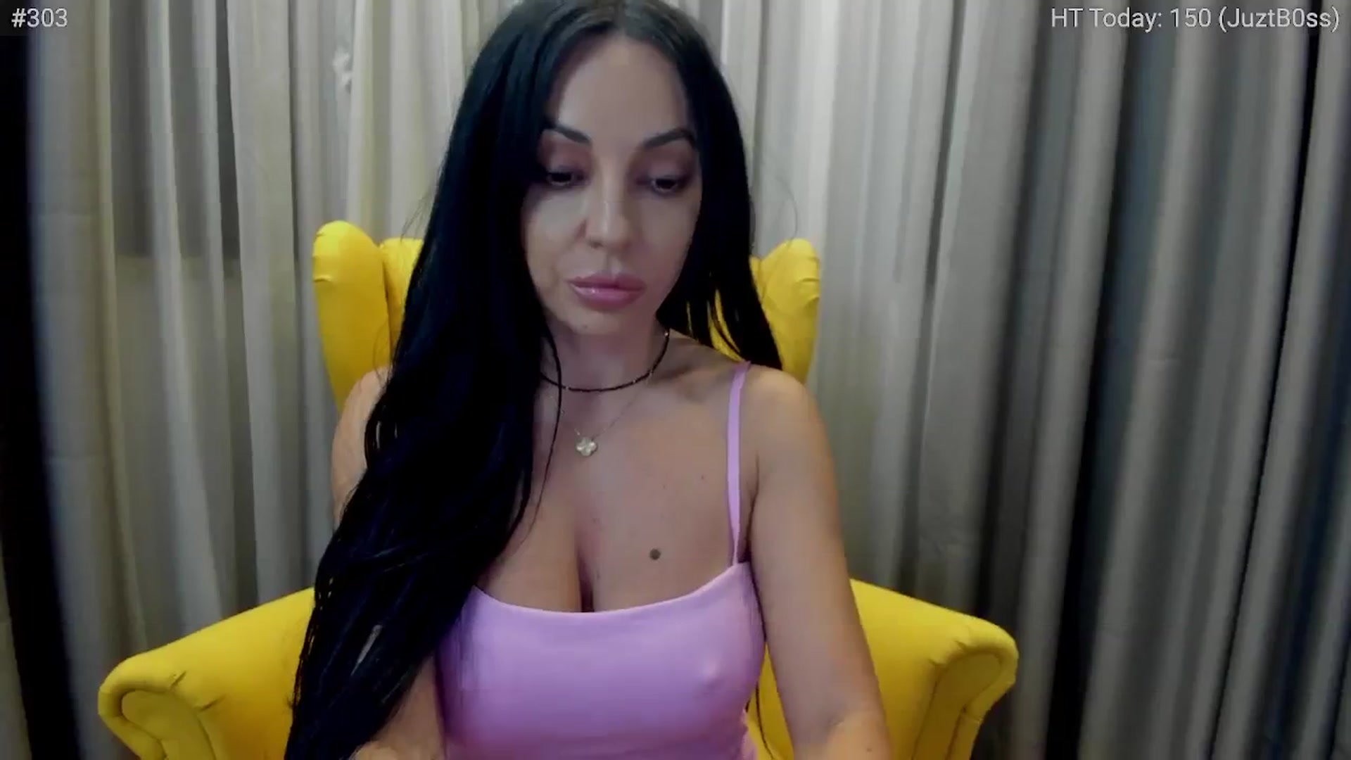 Gallery image thumbnail from girlboss's myfreecams stream on, 05/16/2024, 19:57 image 4 of 20