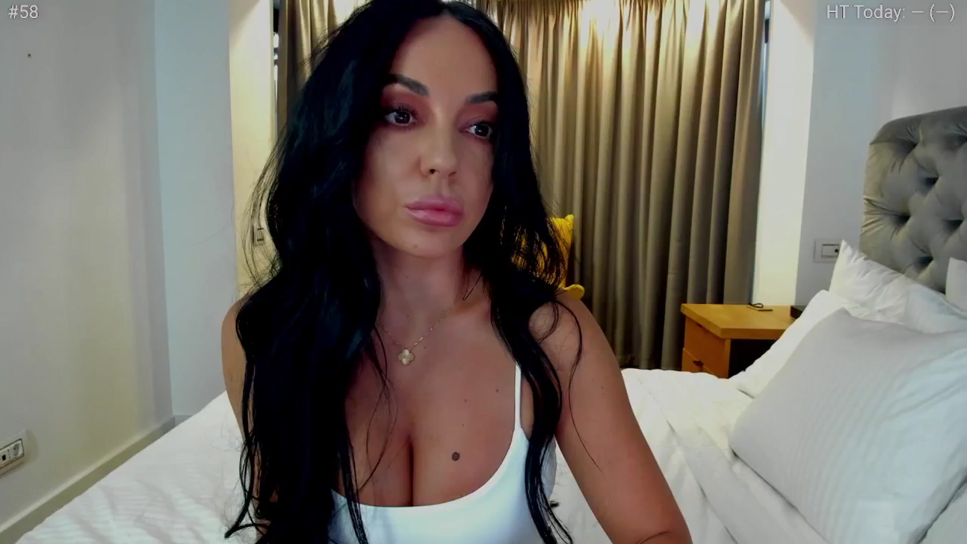 Gallery image thumbnail from girlboss's myfreecams stream on, 06/21/2024, 06:08 image 1 of 20