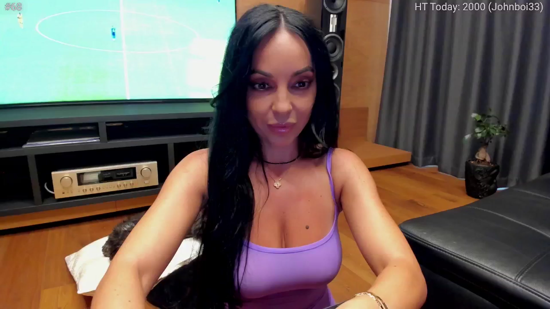 Gallery image thumbnail from girlboss's myfreecams stream on, 06/26/2024, 19:21 image 2 of 20