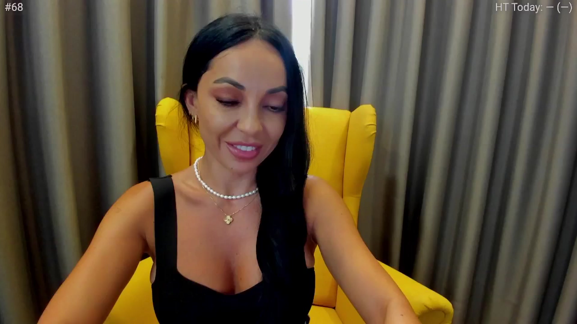 Gallery image thumbnail from girlboss's myfreecams stream on, 07/25/2024, 05:49 image 10 of 20