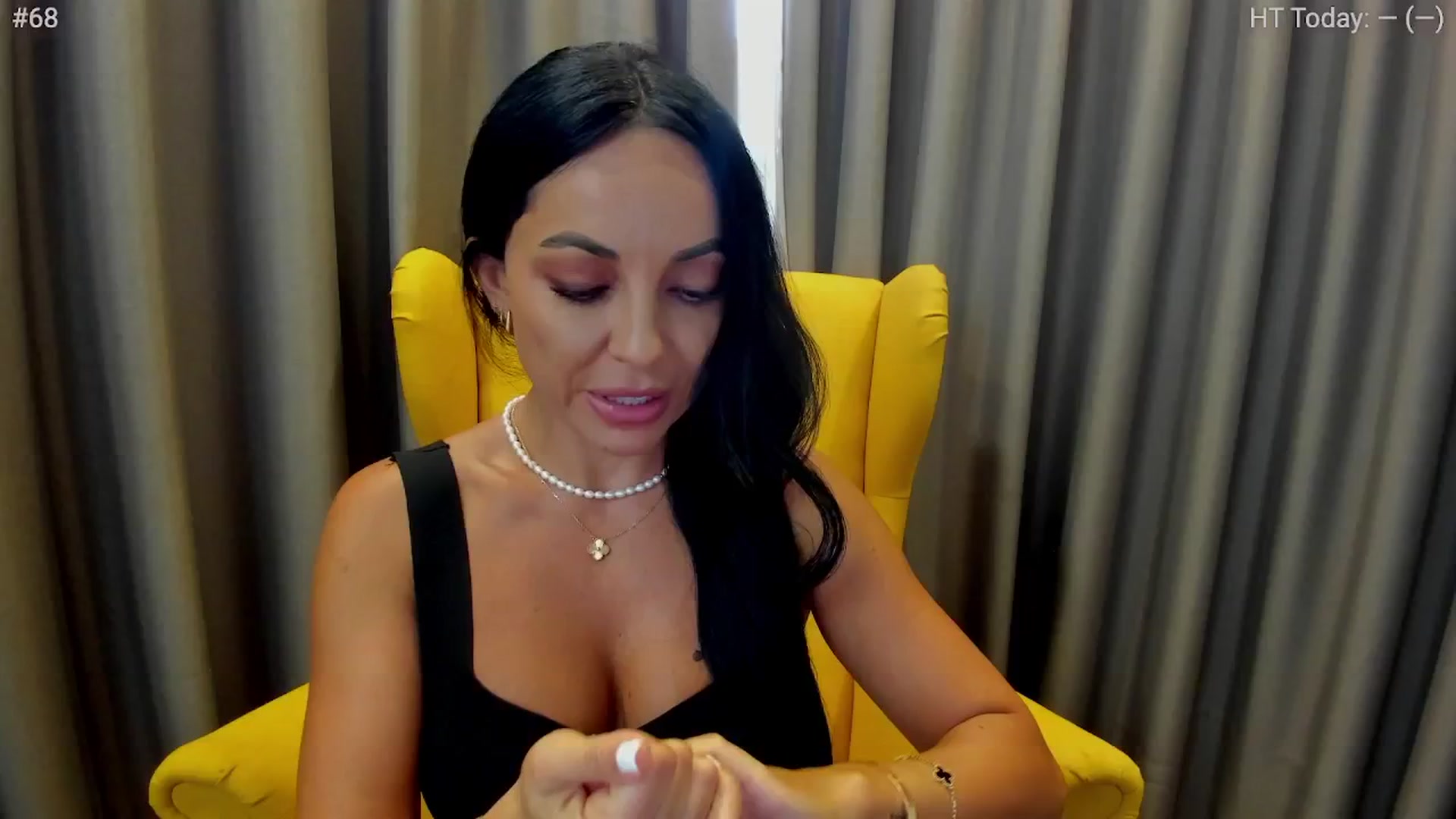 Gallery image thumbnail from girlboss's myfreecams stream on, 07/25/2024, 05:49 image 13 of 20