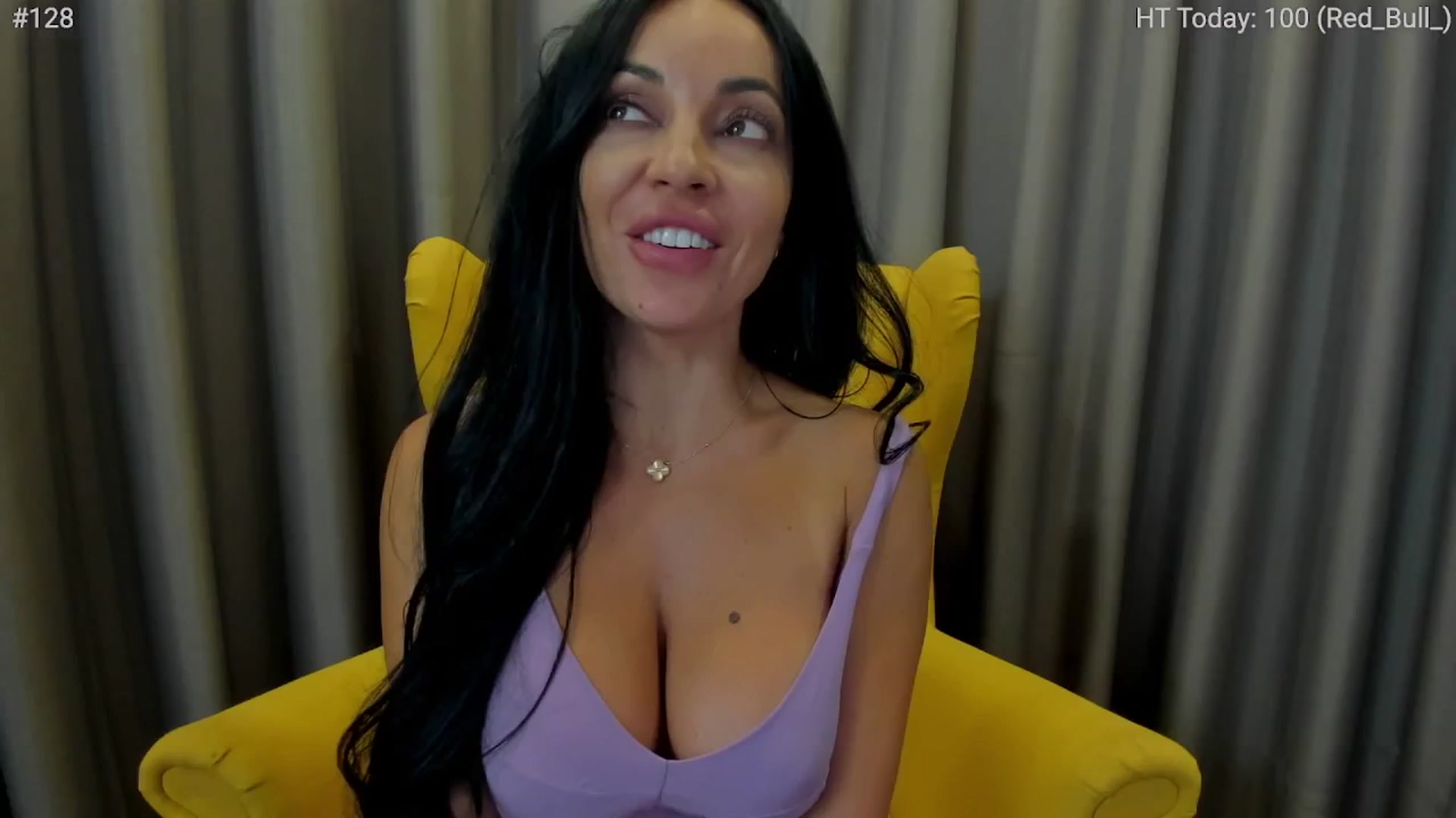 Gallery image thumbnail from girlboss's myfreecams stream on, 08/27/2024, 19:08 image 2 of 20