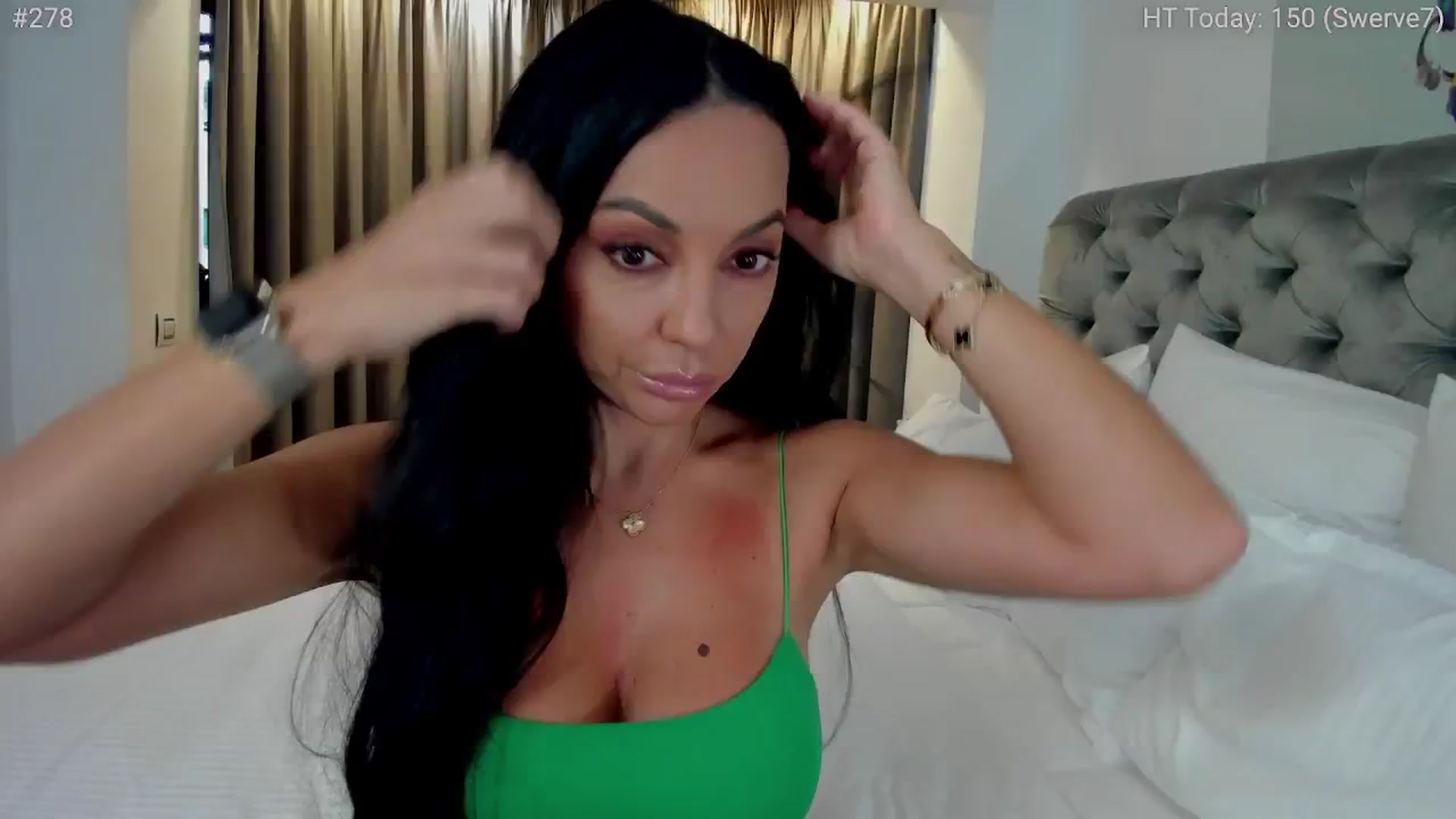 Gallery image thumbnail from girlboss's myfreecams stream on, 10/15/2024, 06:59 image 3 of 20