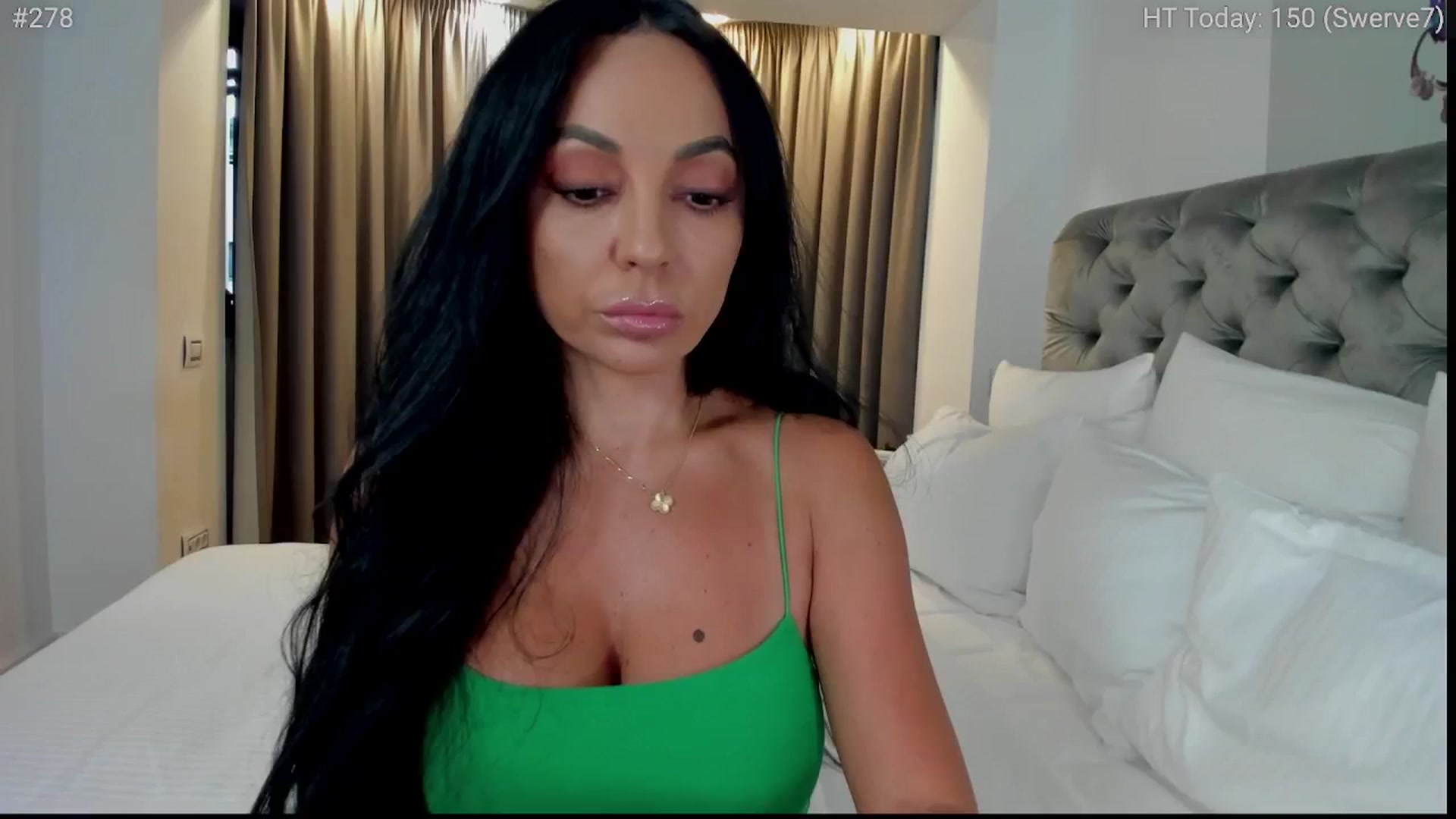 Gallery image thumbnail from girlboss's myfreecams stream on, 10/15/2024, 06:59 image 1 of 20