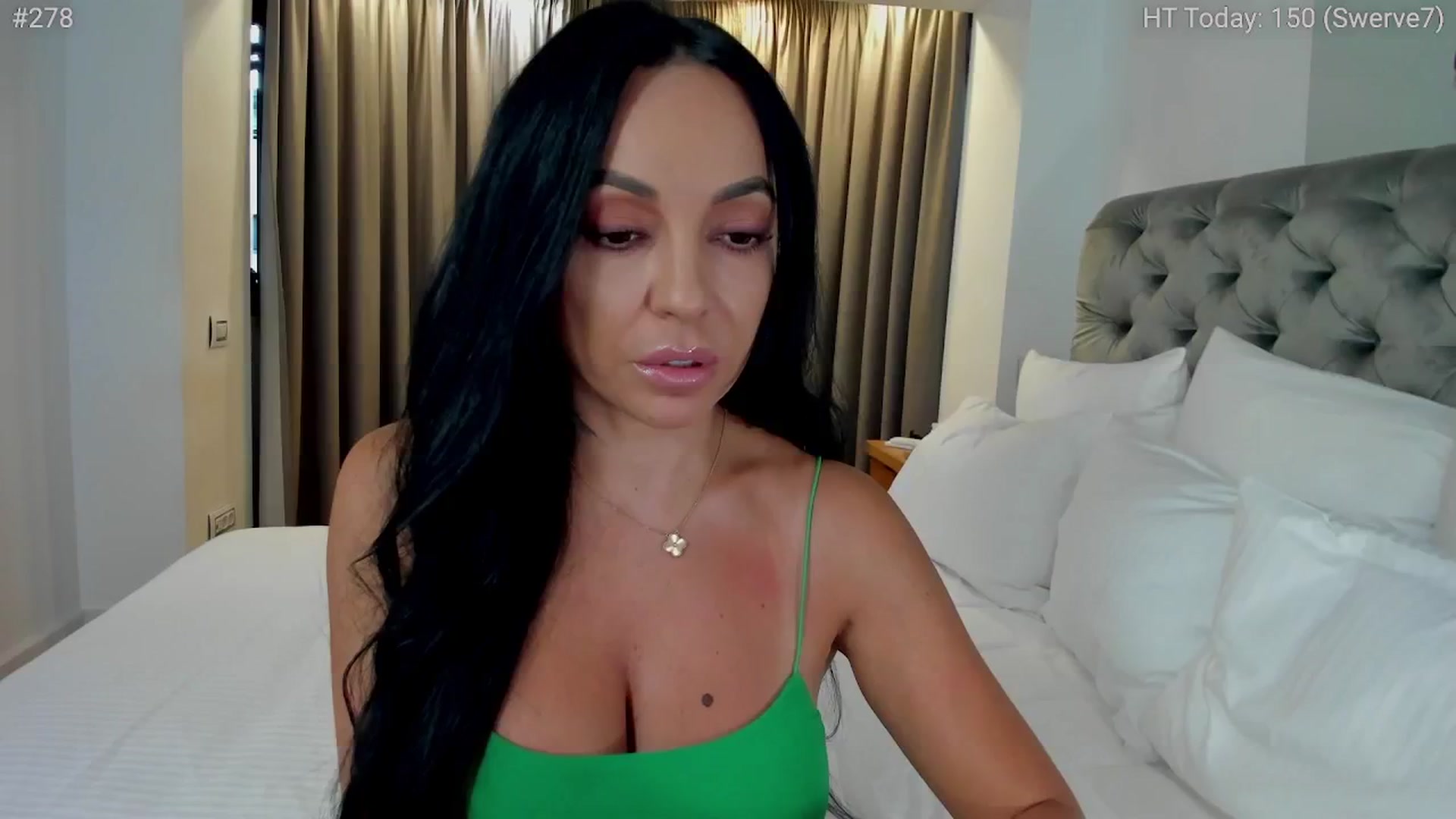 Gallery image thumbnail from girlboss's myfreecams stream on, 10/15/2024, 06:59 image 2 of 20