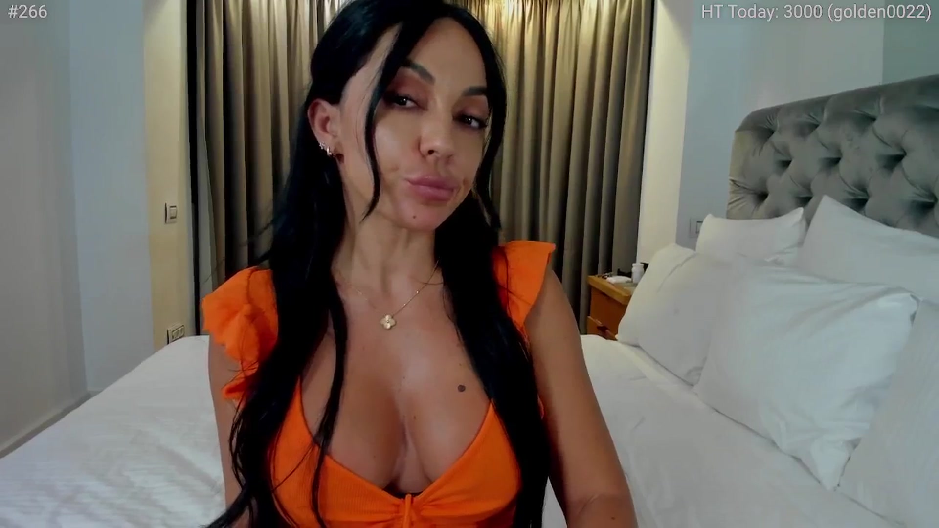 Gallery image thumbnail from girlboss's myfreecams stream on, 10/15/2024, 17:16 image 5 of 20