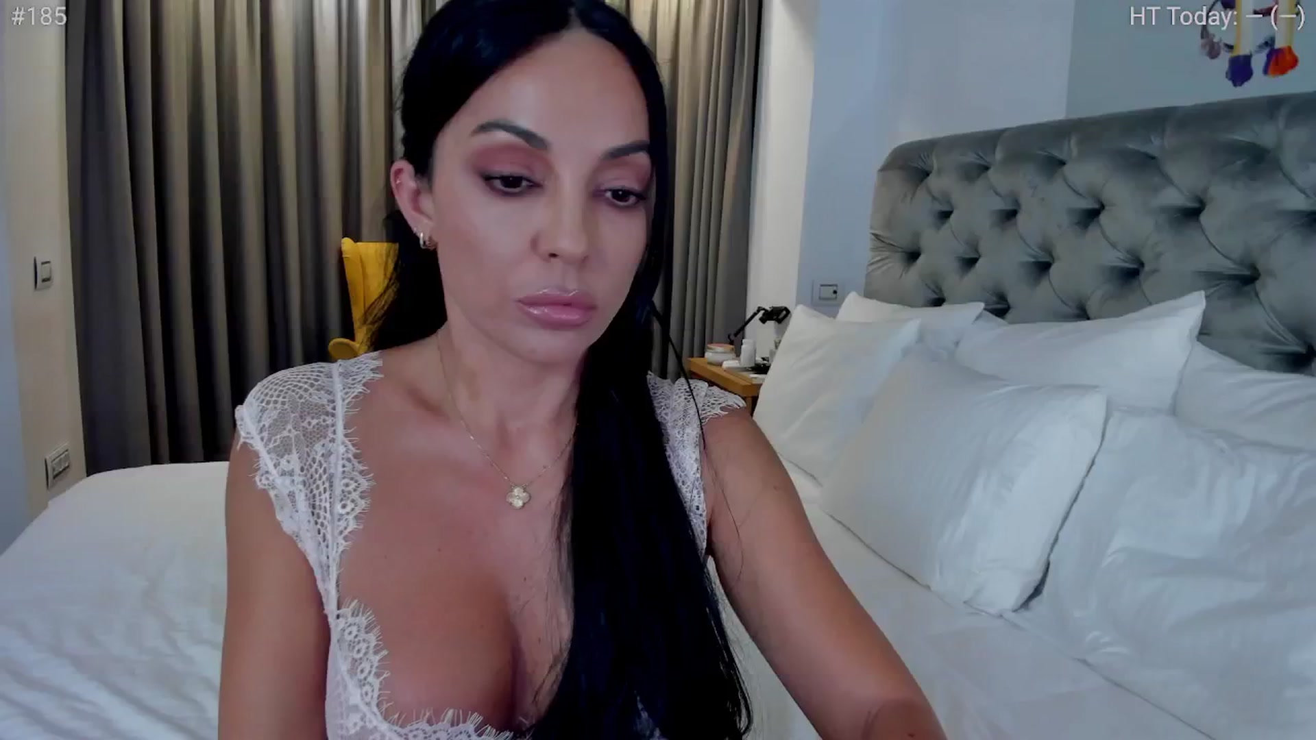 Gallery image thumbnail from girlboss's myfreecams stream on, 10/30/2024, 19:51 image 4 of 20