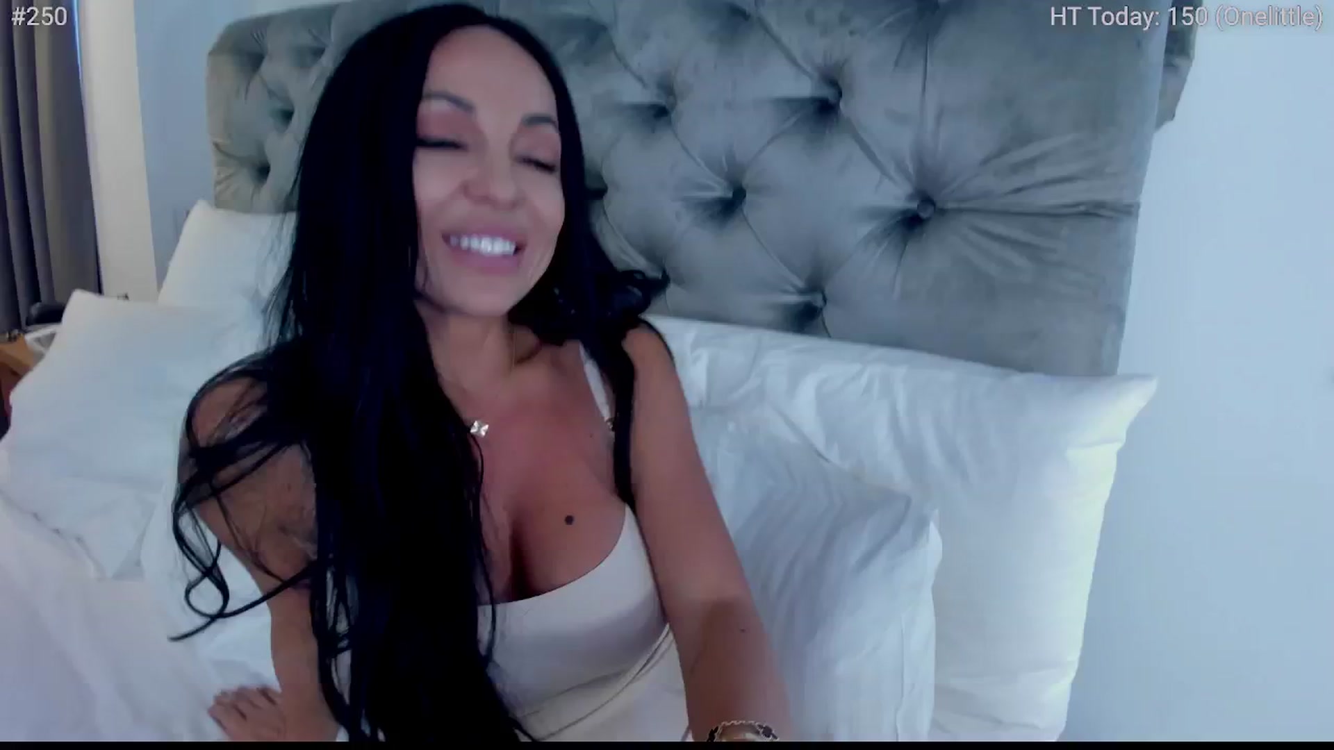 Gallery image thumbnail from girlboss's myfreecams stream on, 11/06/2024, 08:33 image 14 of 20