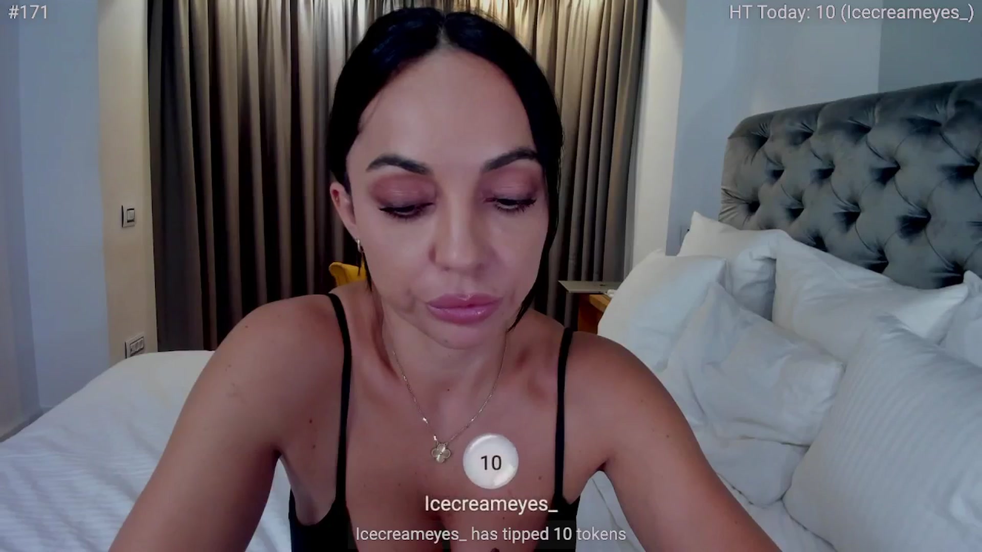 Gallery image thumbnail from girlboss's myfreecams stream on, 11/14/2024, 19:24 image 9 of 20